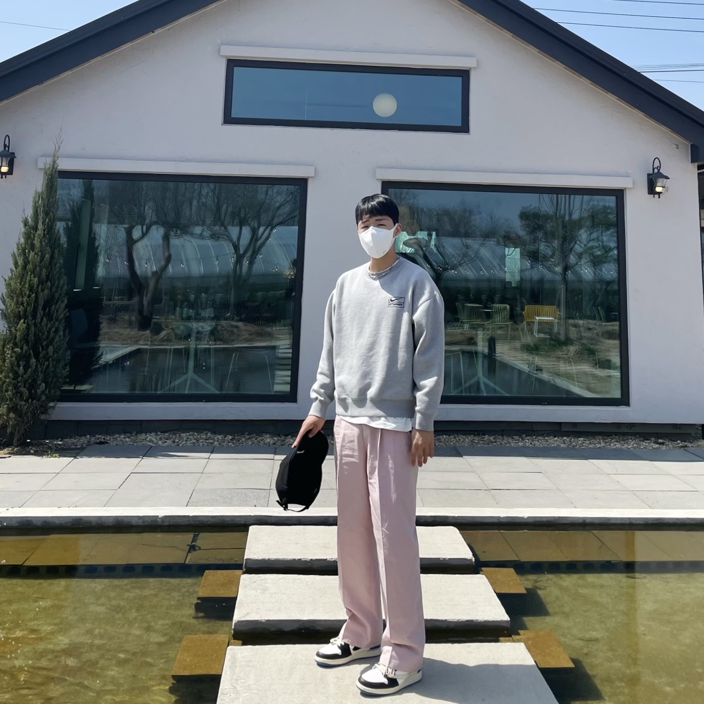 Nike x Stussy NRG BR Crew Fleece Grey, Jordan 1 x Travis Scott x Fragment Retro Low OG SP Military Blue 착용 스타일 - 2