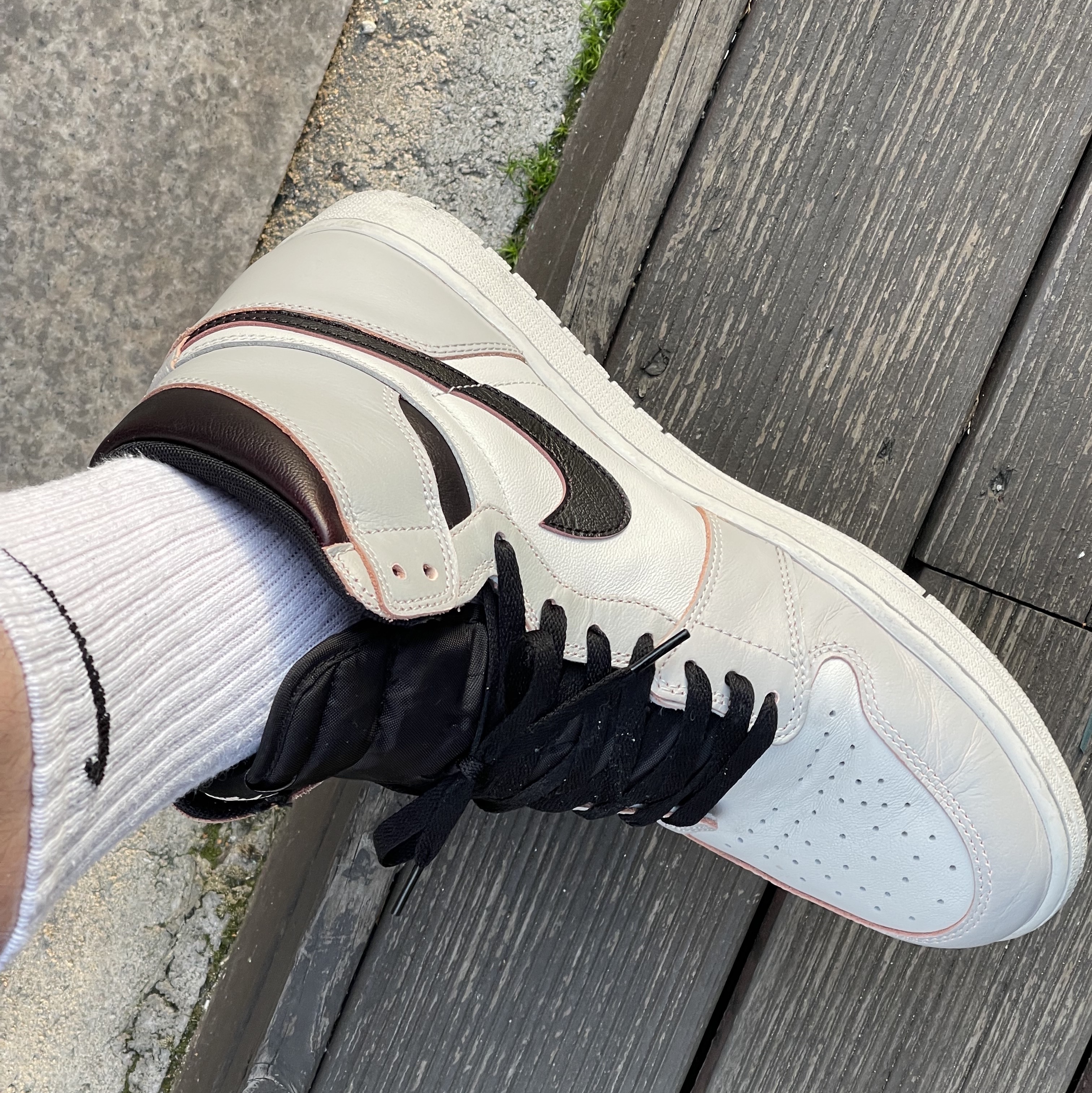 Jordan 1 Retro High OG Defiant SB NYC to Paris 착용 스타일 - 2