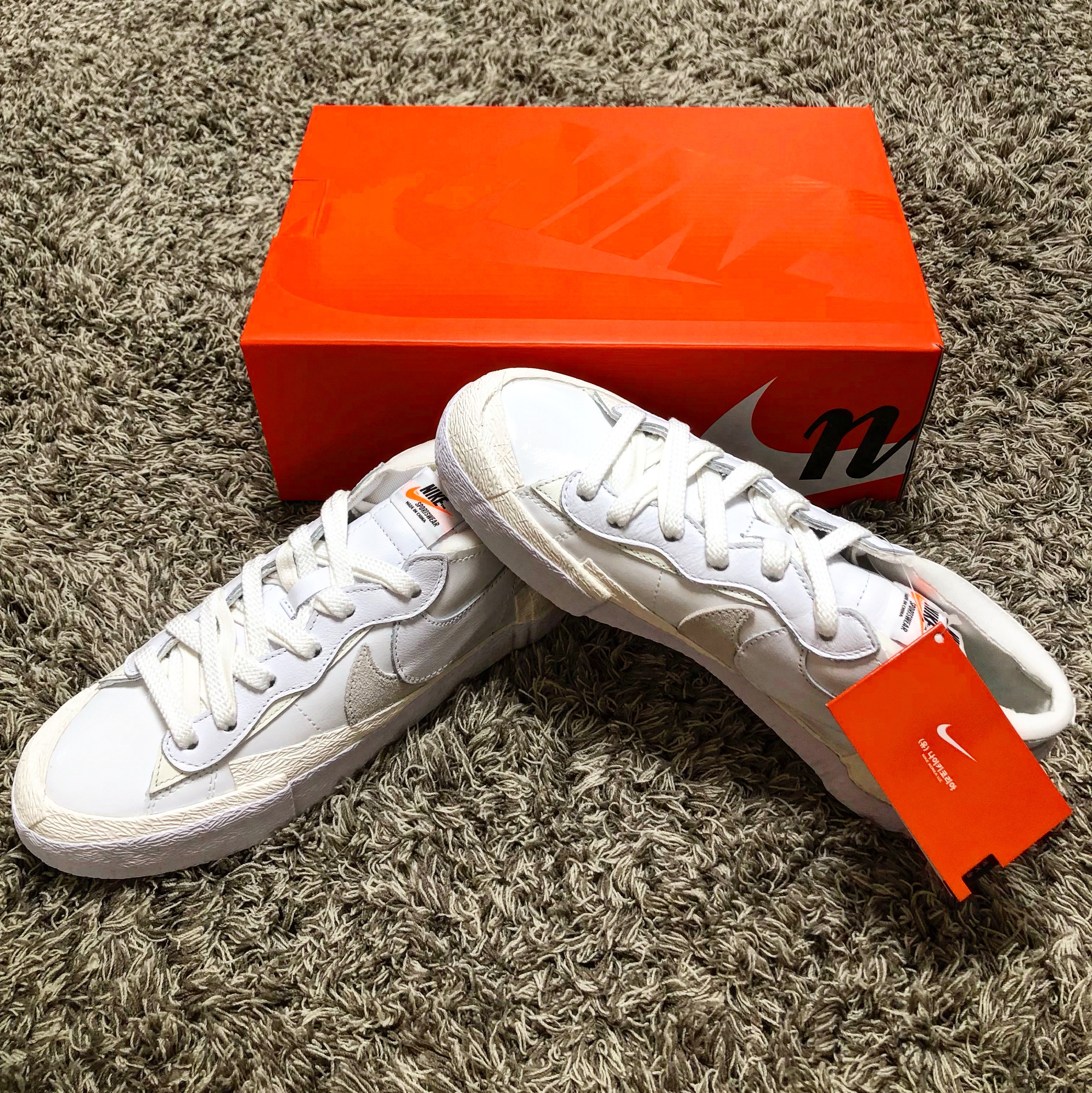 Nike x Sacai Blazer Low White Patent Leather 착용 스타일