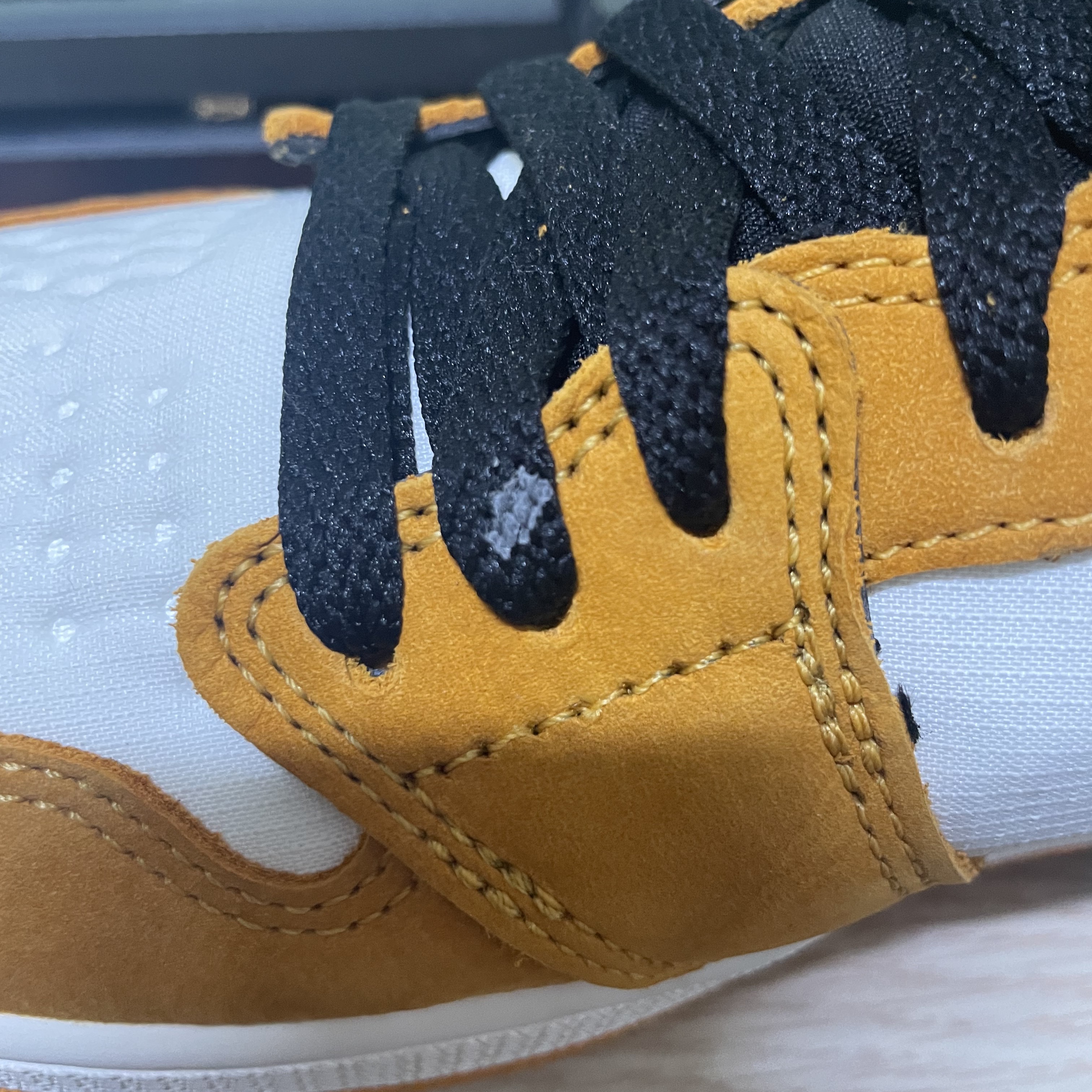 Jordan 1 Element Gore-Tex Light Curry 착용 스타일