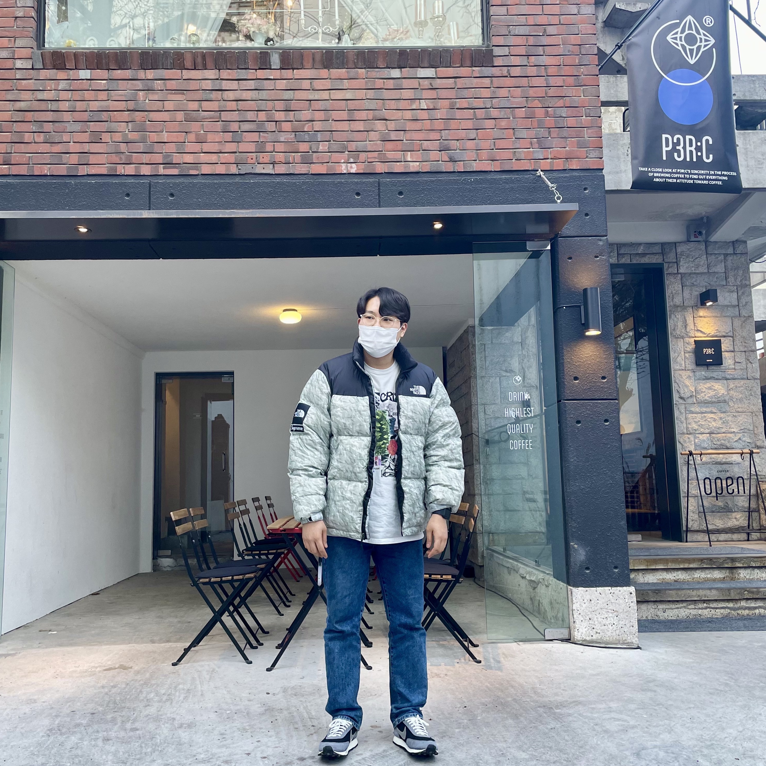 Supreme x The North Face Paper Print Nuptse Jacket - 19FW, Nike Daybreak SP Black Metallic Silver 착용 스타일