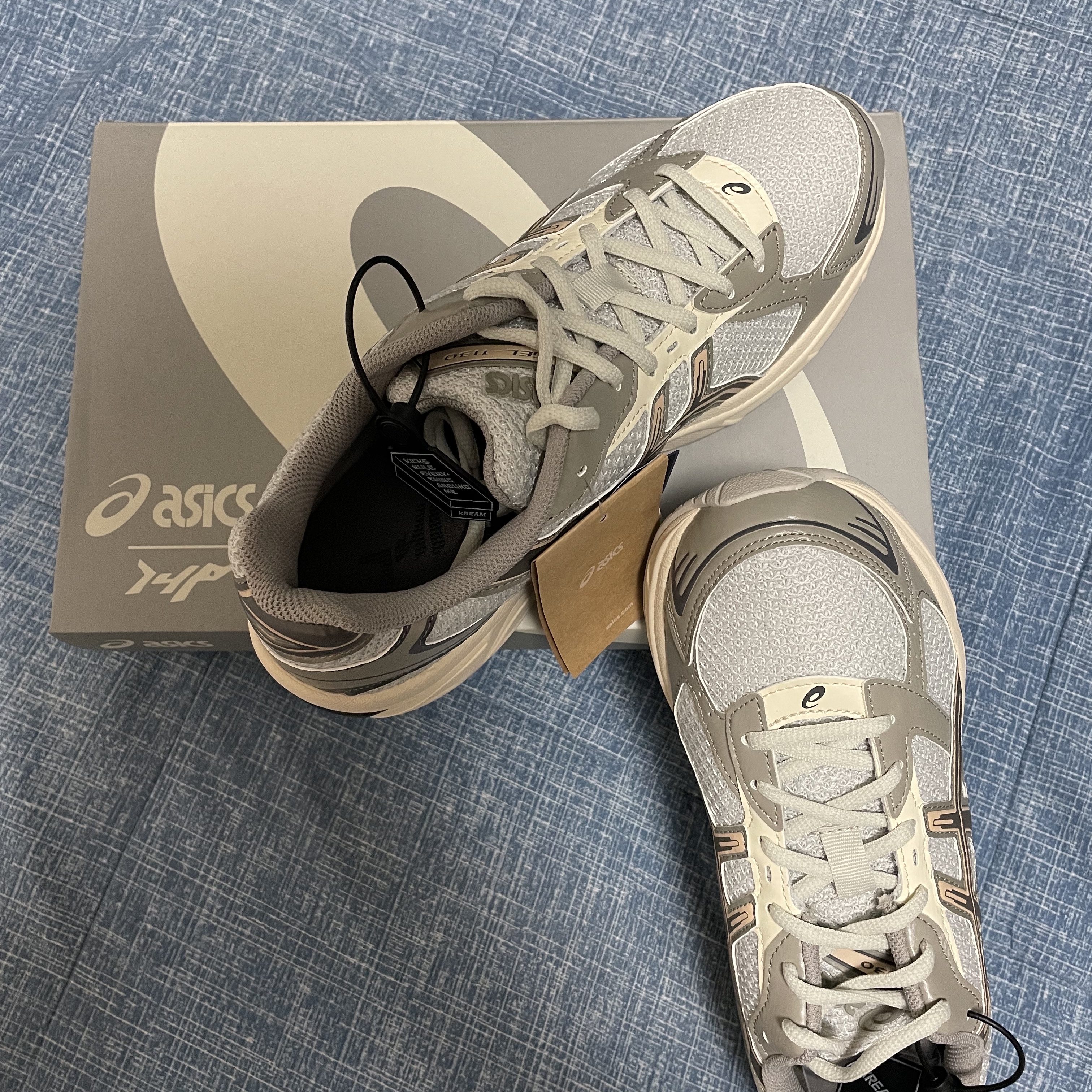 Asics x I4P Gel-1130 Glacier Grey Mink 착용 스타일 - 1