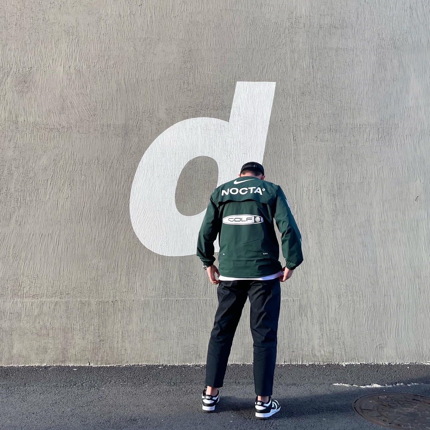 Nike x Drake Nocta Golf Crewneck Top Green - US/EU, Nike Dunk Low Retro Black 착용 스타일