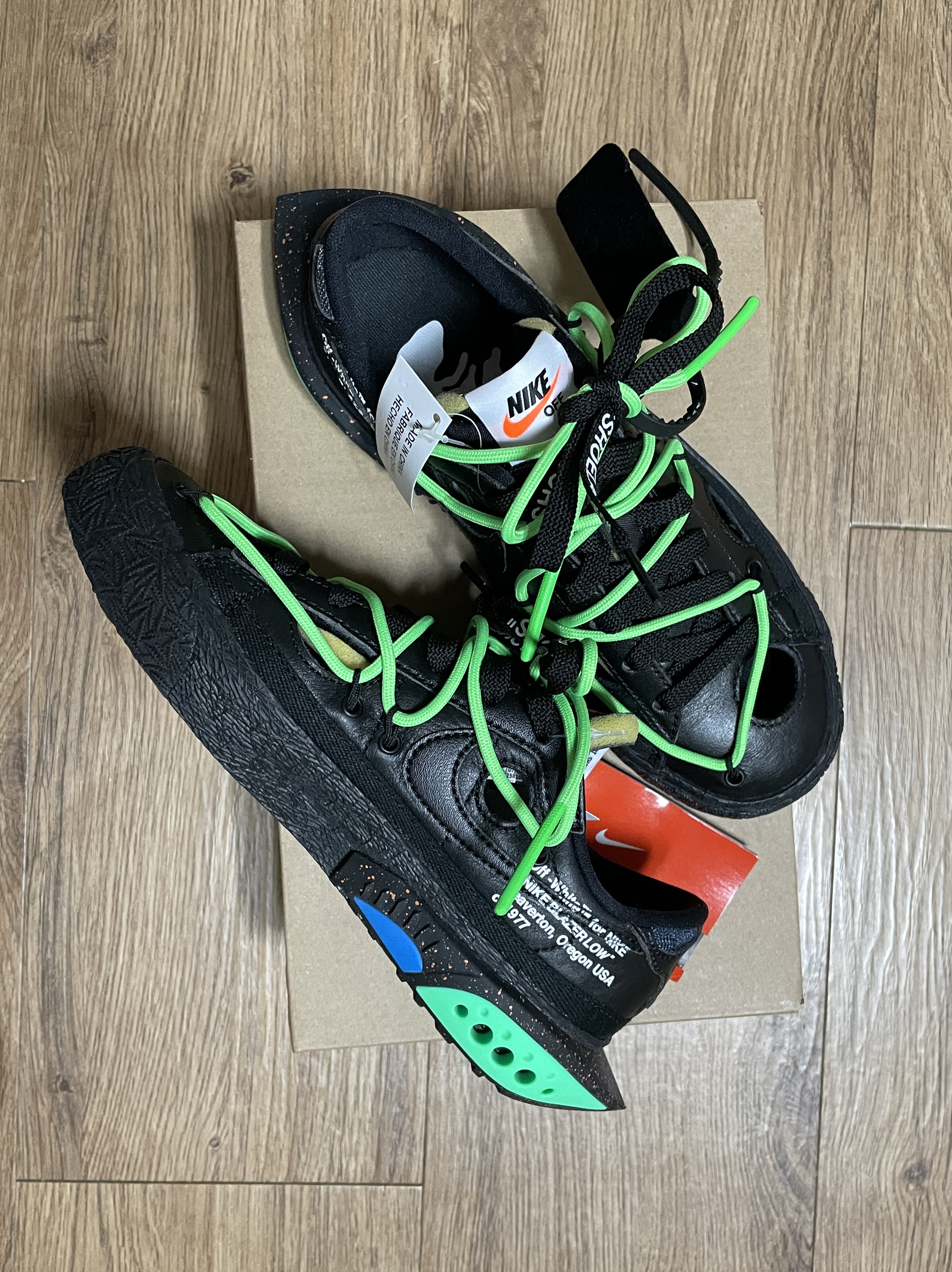 Nike x Off-White Blazer Low '77 Black and Electro Green 착용 스타일