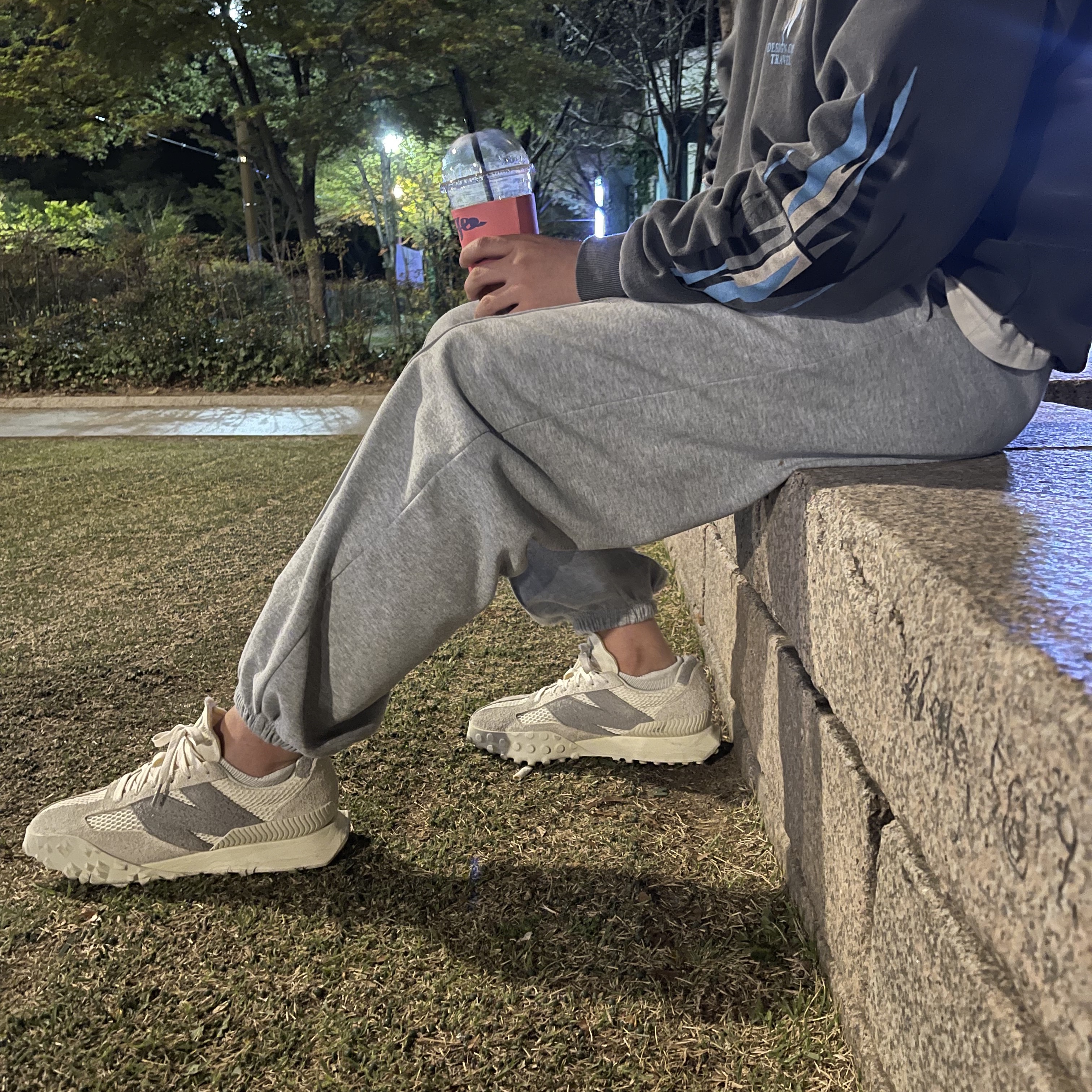 New Balance x END. XC-72 Natural Gum 착용 스타일