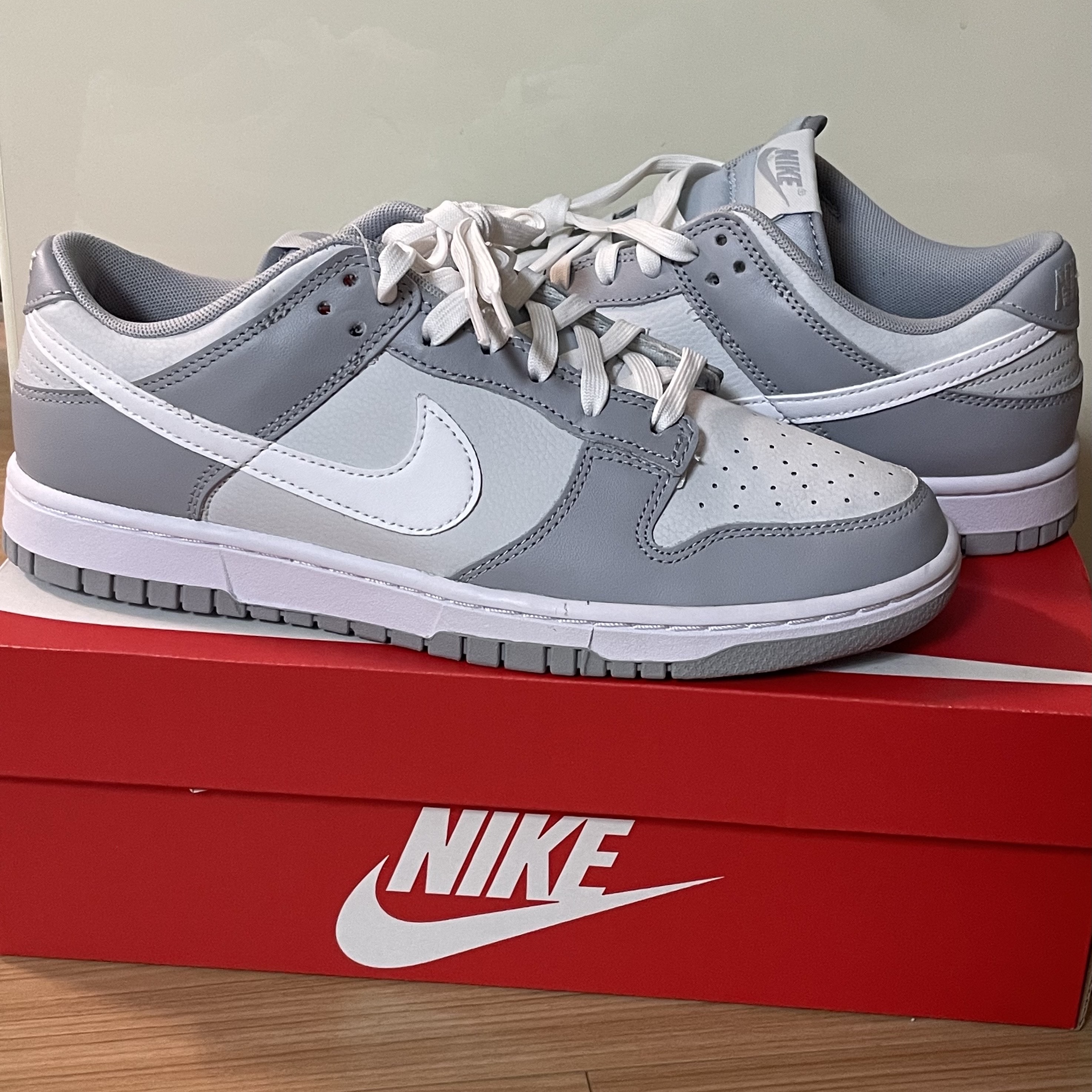 Nike Dunk Low Retro Wolf Grey 착용 스타일
