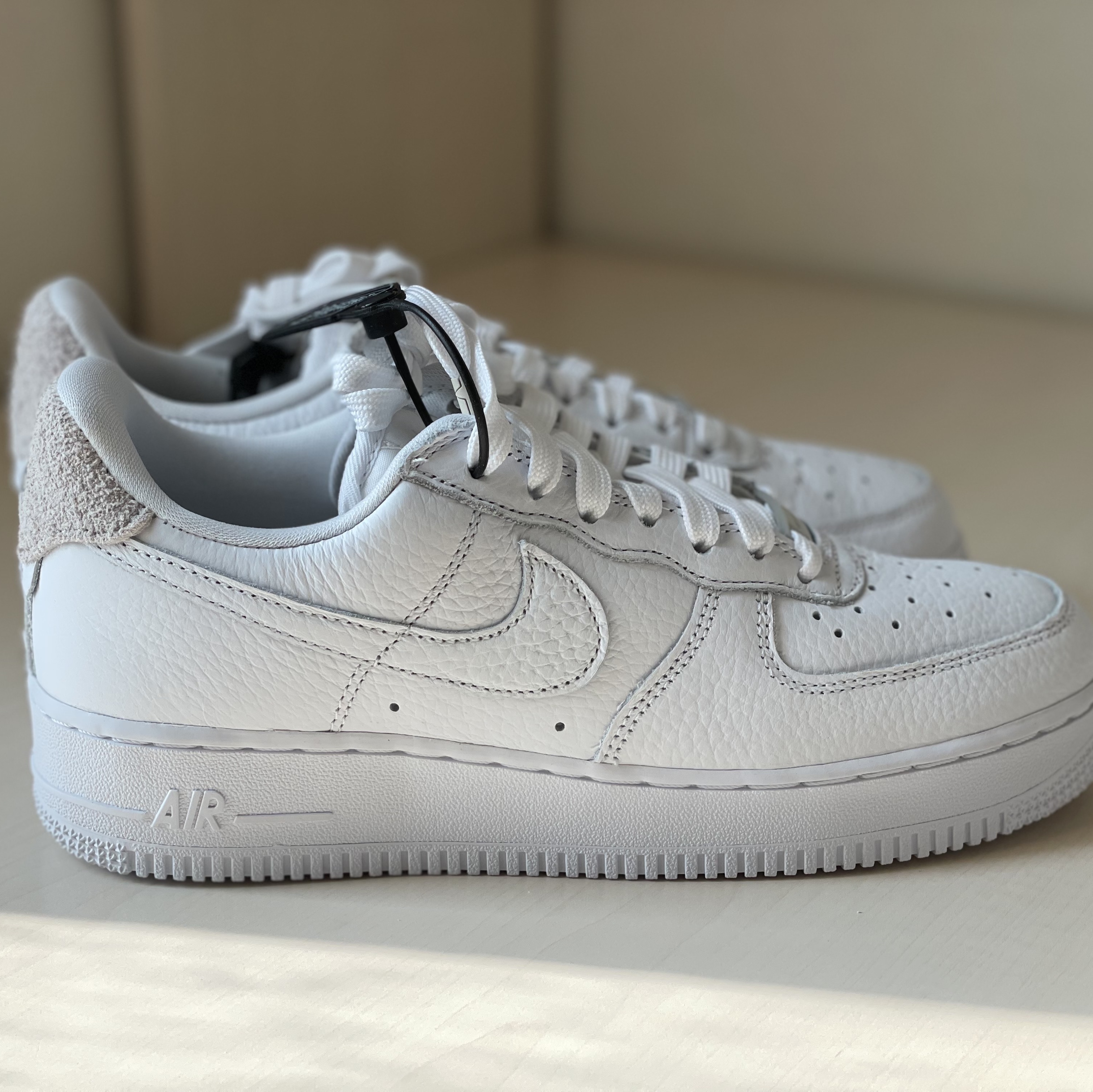 Nike Air Force 1 '07 Craft Vast Grey 착용 스타일 - 2