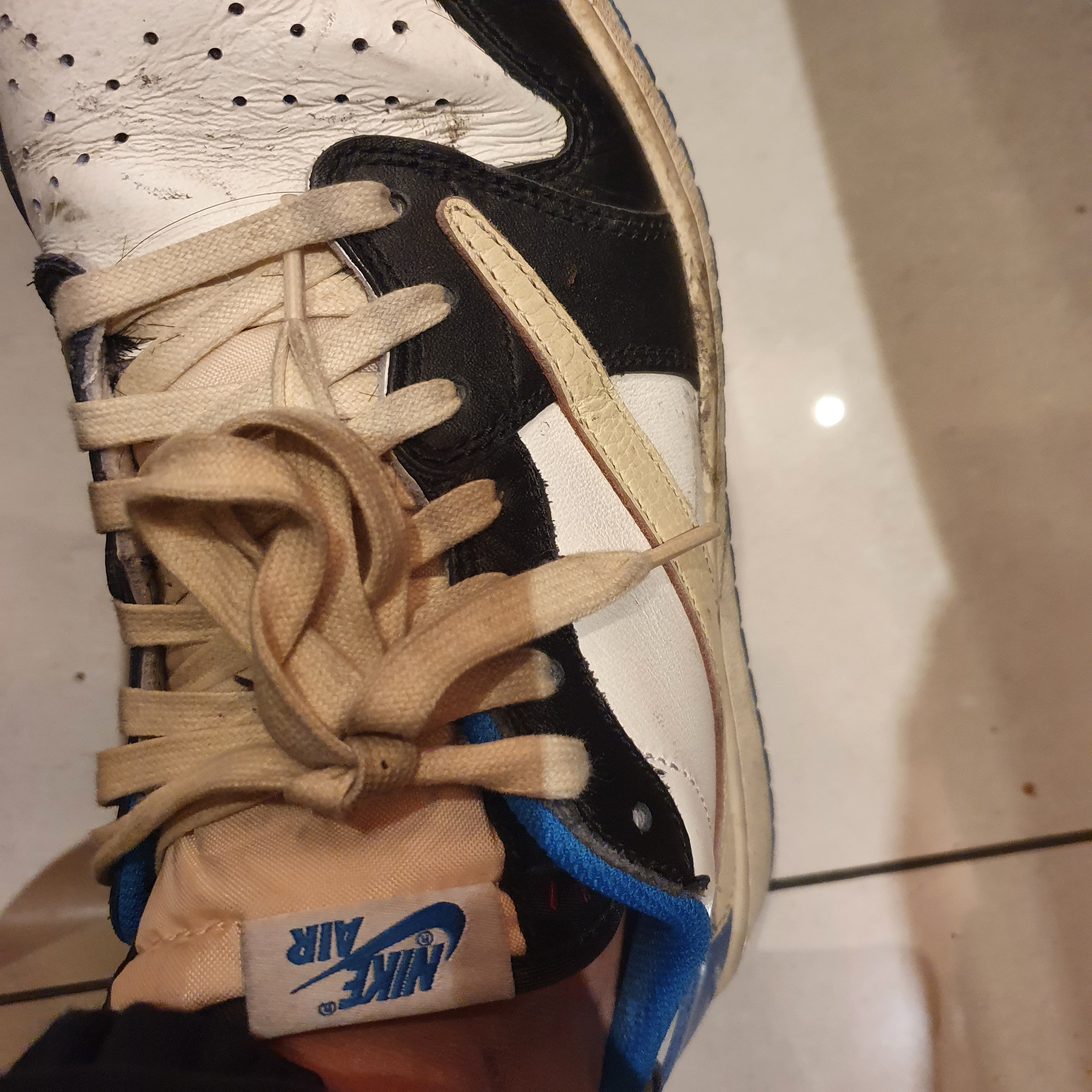 Jordan 1 x Travis Scott x Fragment Retro Low OG SP Military Blue 착용 스타일