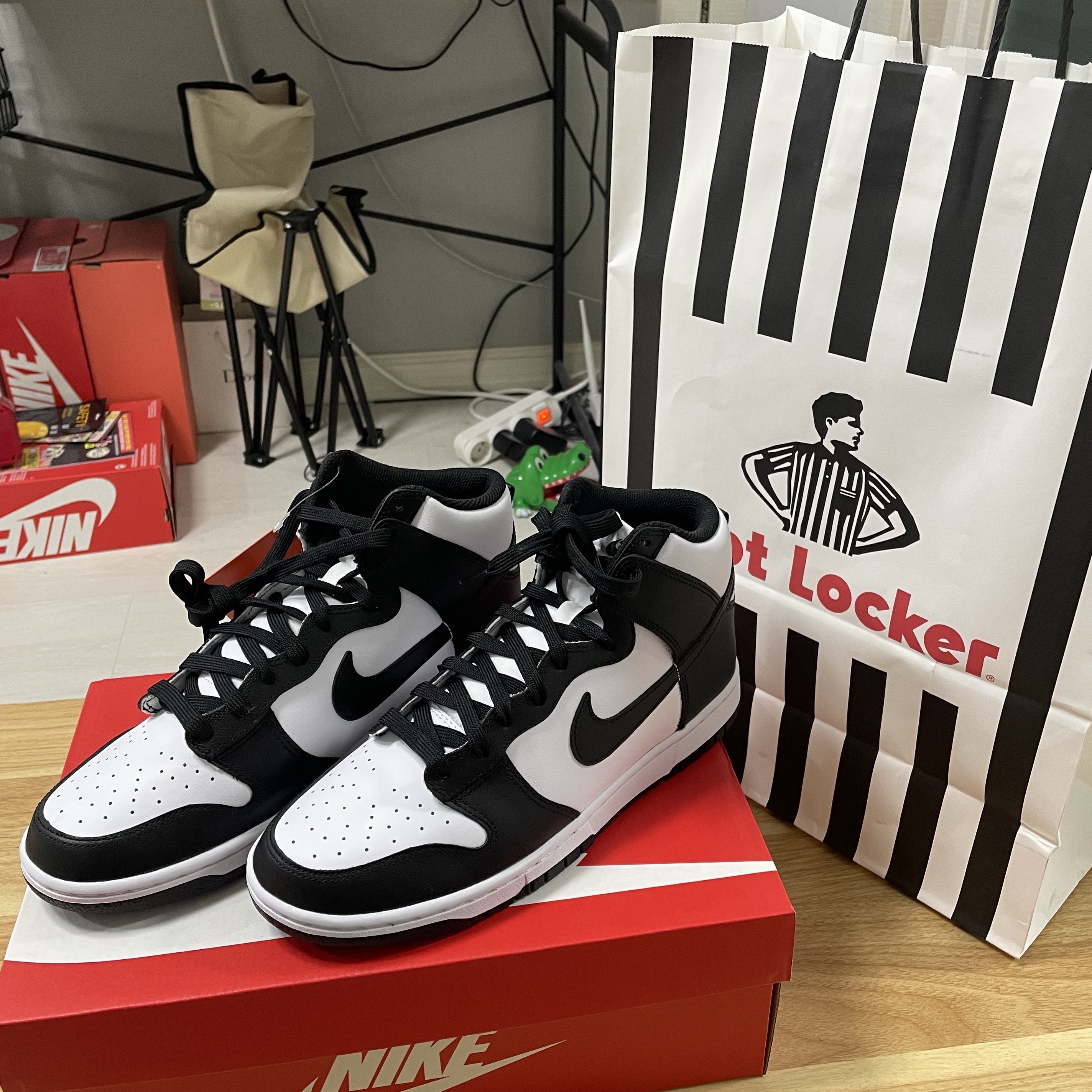 Nike Dunk High Retro Championship White 착용 스타일