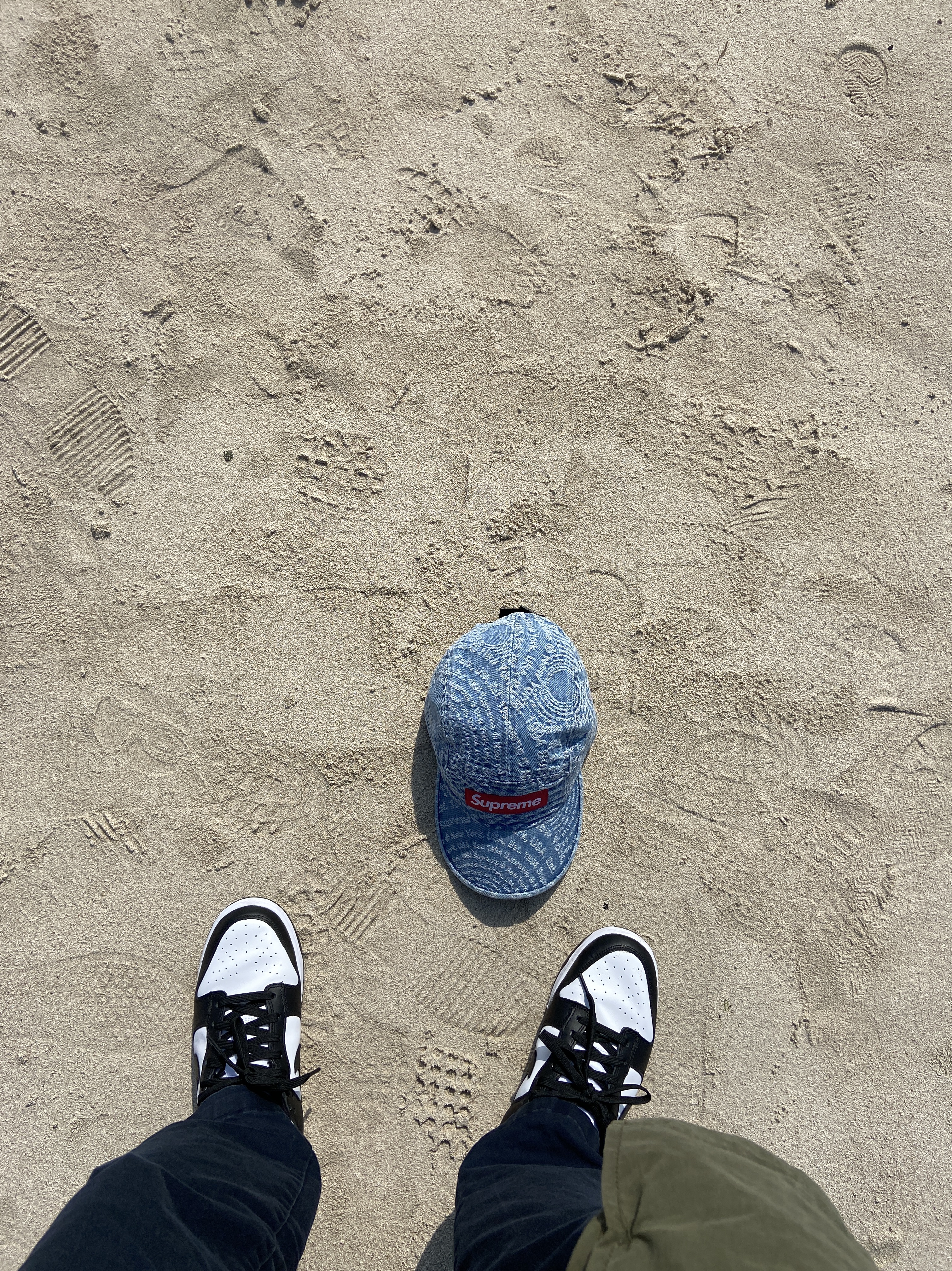 Supreme Circles Jacquard Denim Camp Cap Blue - 21FW, Nike Dunk Low Retro Black 착용 스타일 - 3