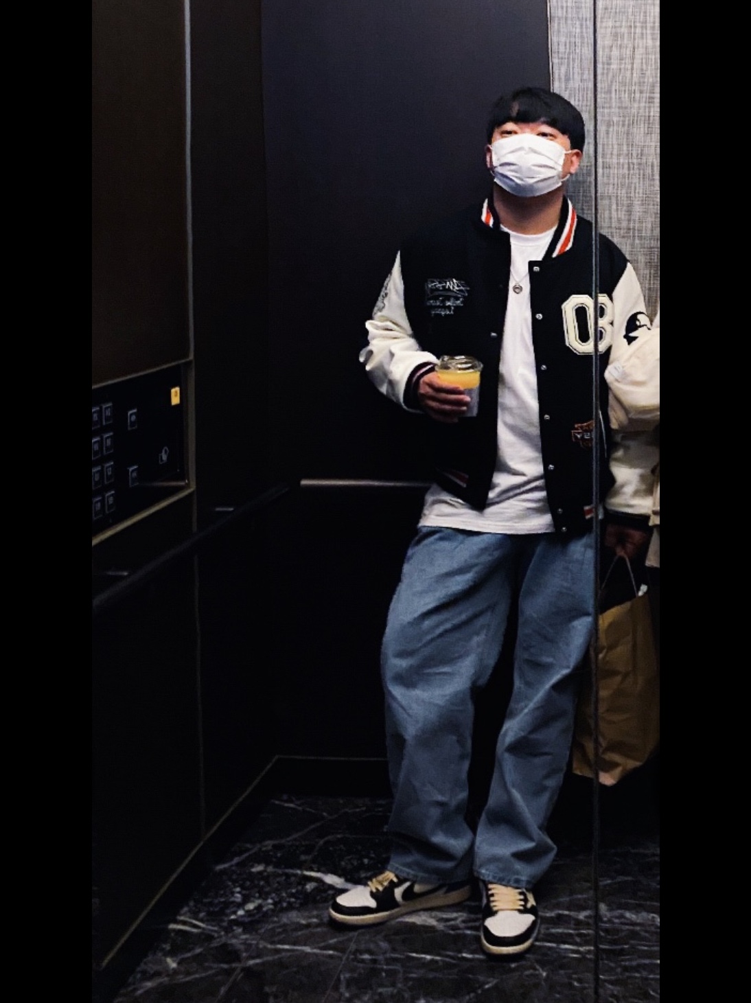 Stussy x Our Legacy x Denim Tears TTL Varsity Jacket Black, Supreme x Tiffany & Co. Return to Tiffany Heart Tag Pendant - 21FW 착용 스타일