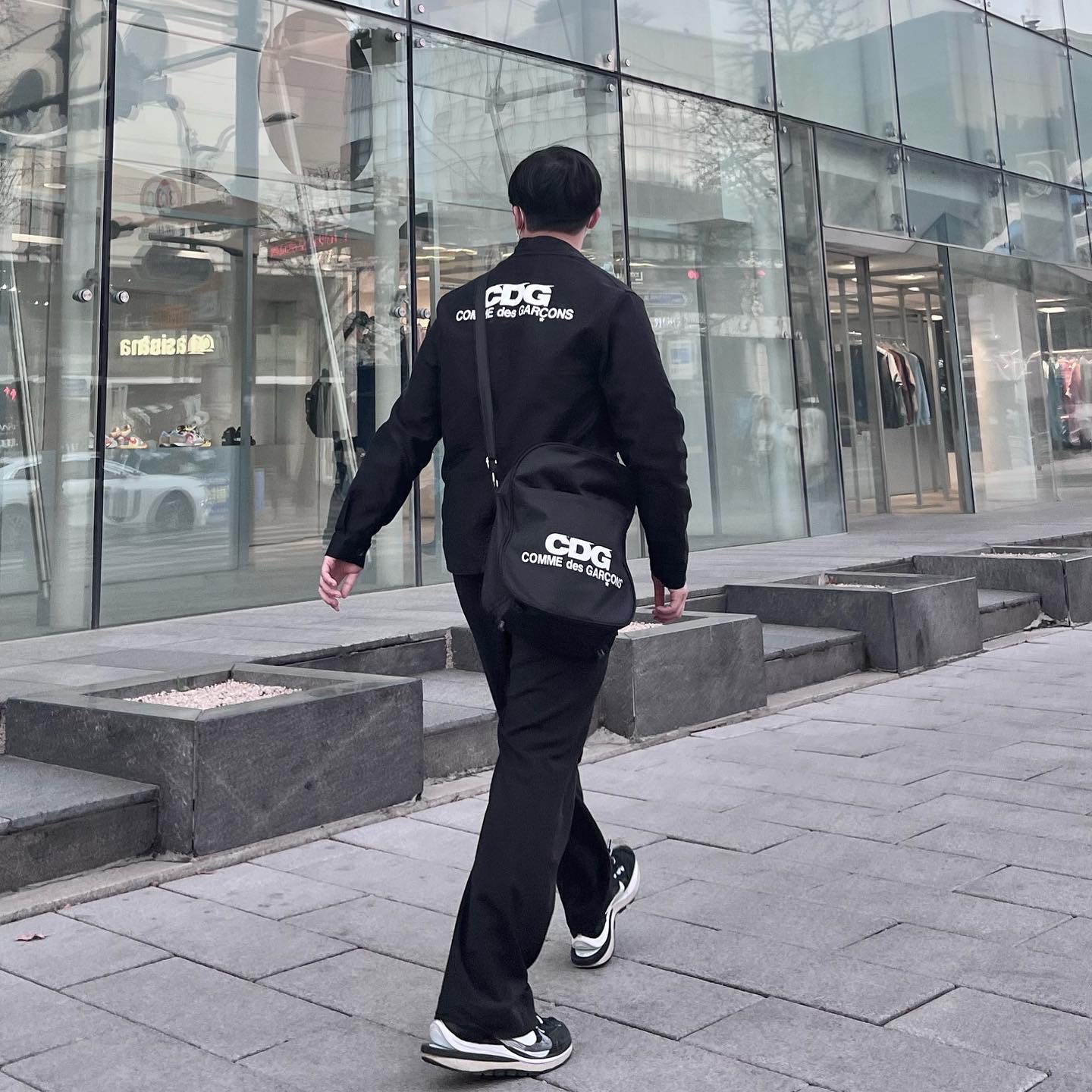 Nike x Sacai VaporWaffle Black White 착용 스타일