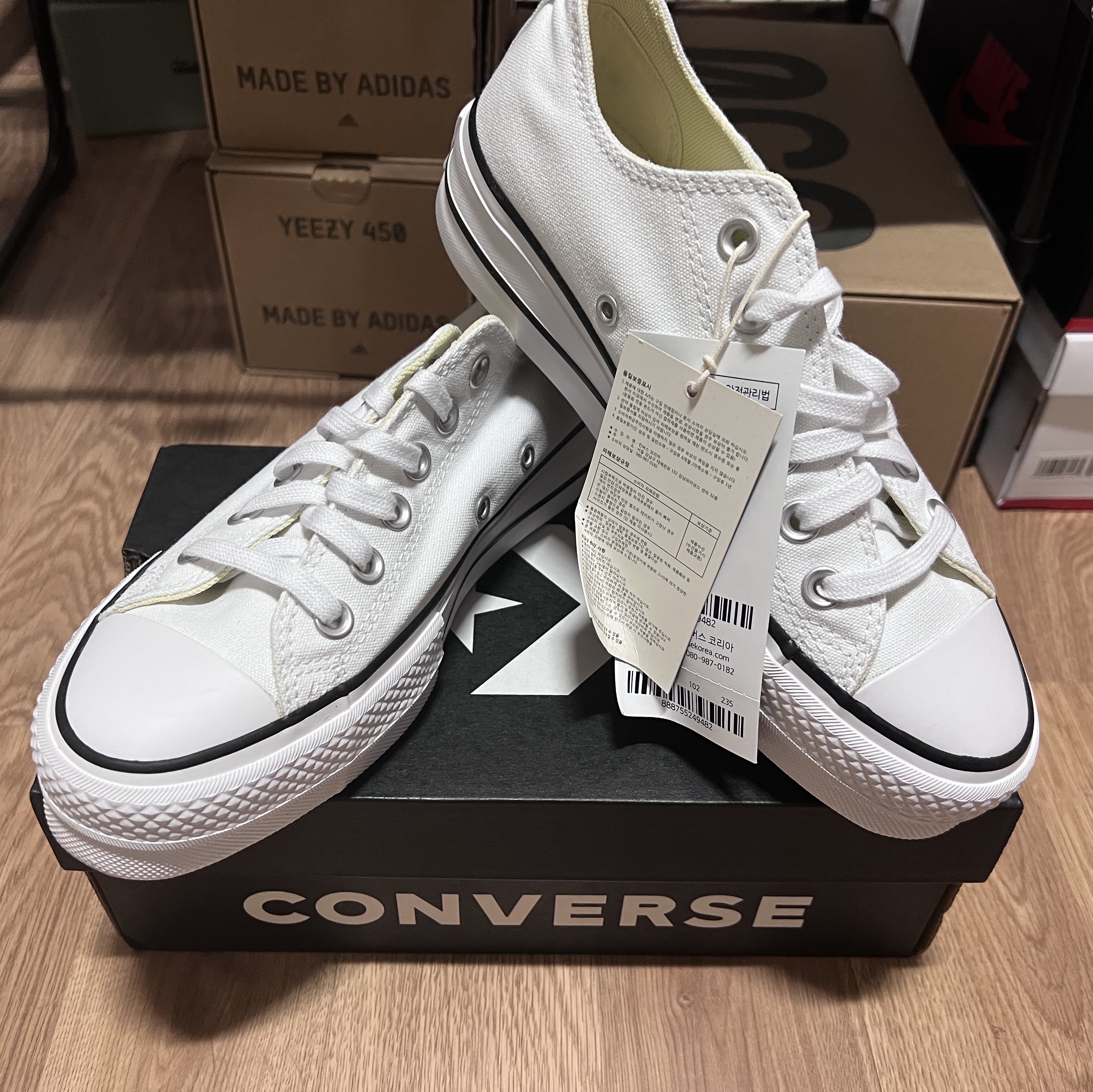 (W) Converse Chuck Taylor All Star Lift Ox White Black 착용 스타일