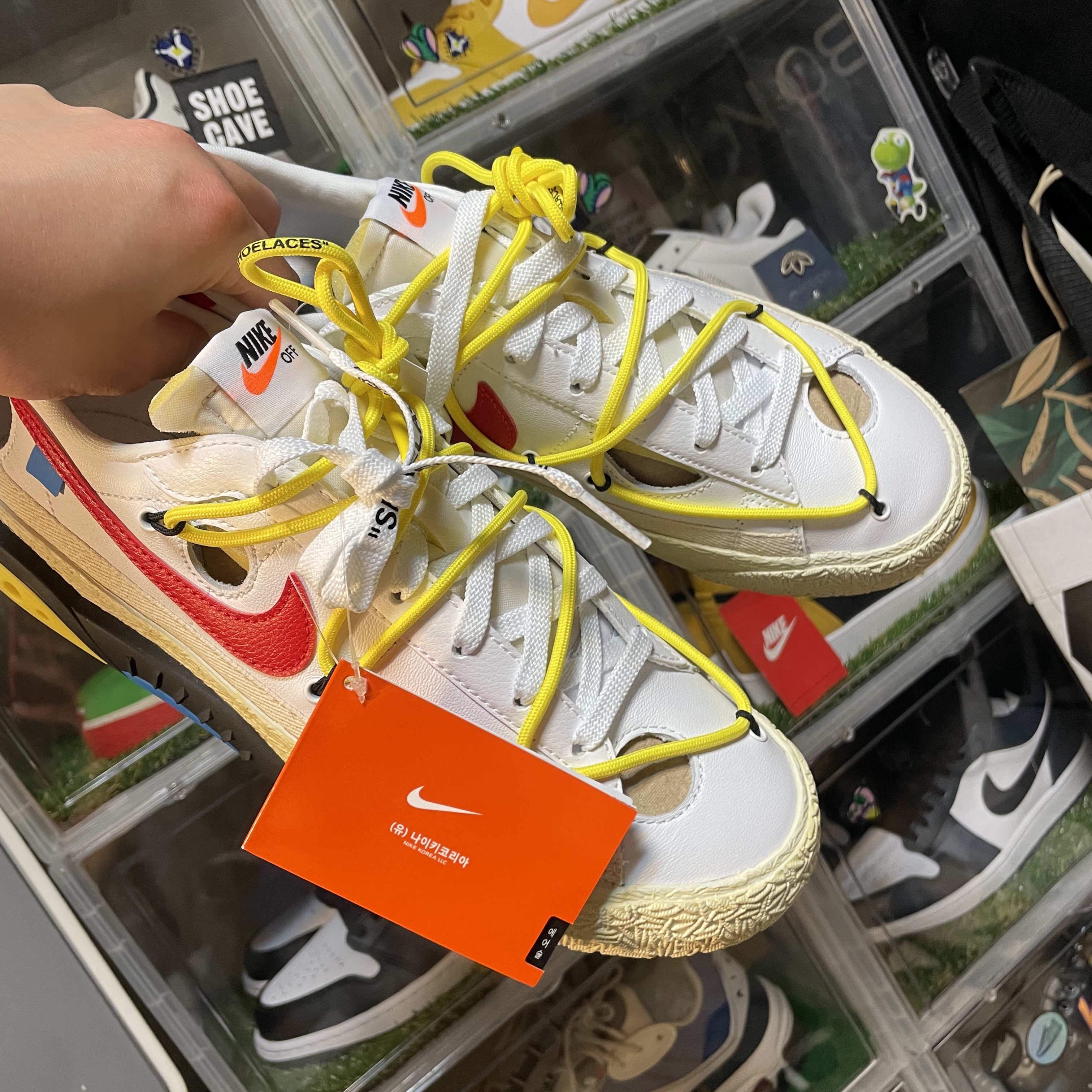 Nike x Off-White Blazer Low '77 White and University Red 착용 스타일 - 1