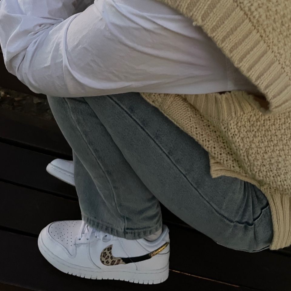 (W) Nike Dunk Low SE Primal White 착용 스타일