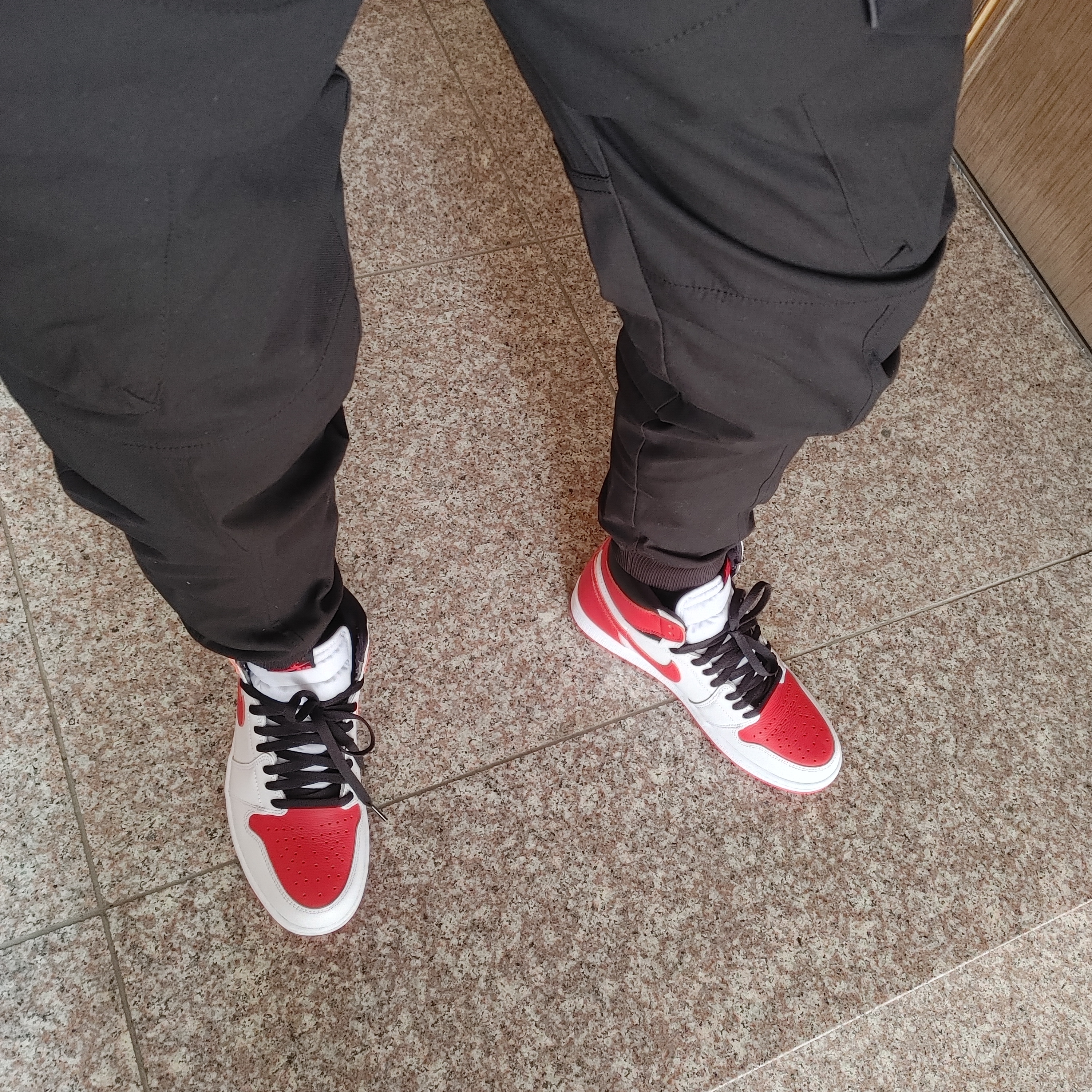 Jordan 1 Retro High OG Heritage 착용 스타일 - 2