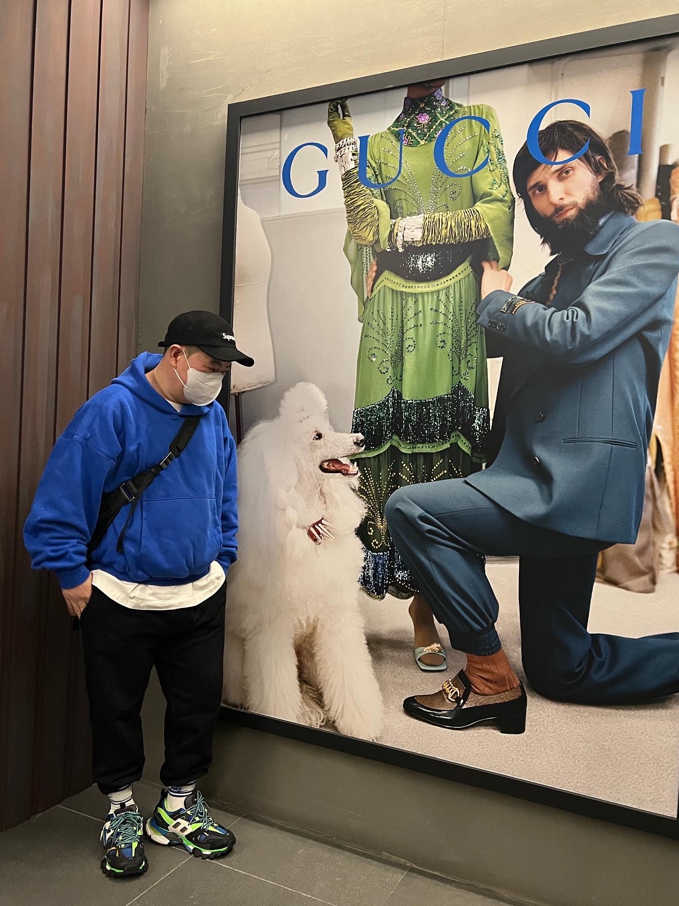 Yeezy Gap Hoodie Blue, Balenciaga Track Sneakers Green White Blue 2019 착용 스타일 - 2