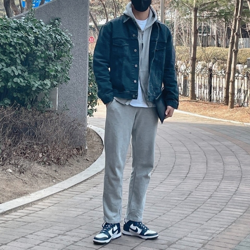 Nike Dunk High Retro Championship Navy 착용 스타일 - 3