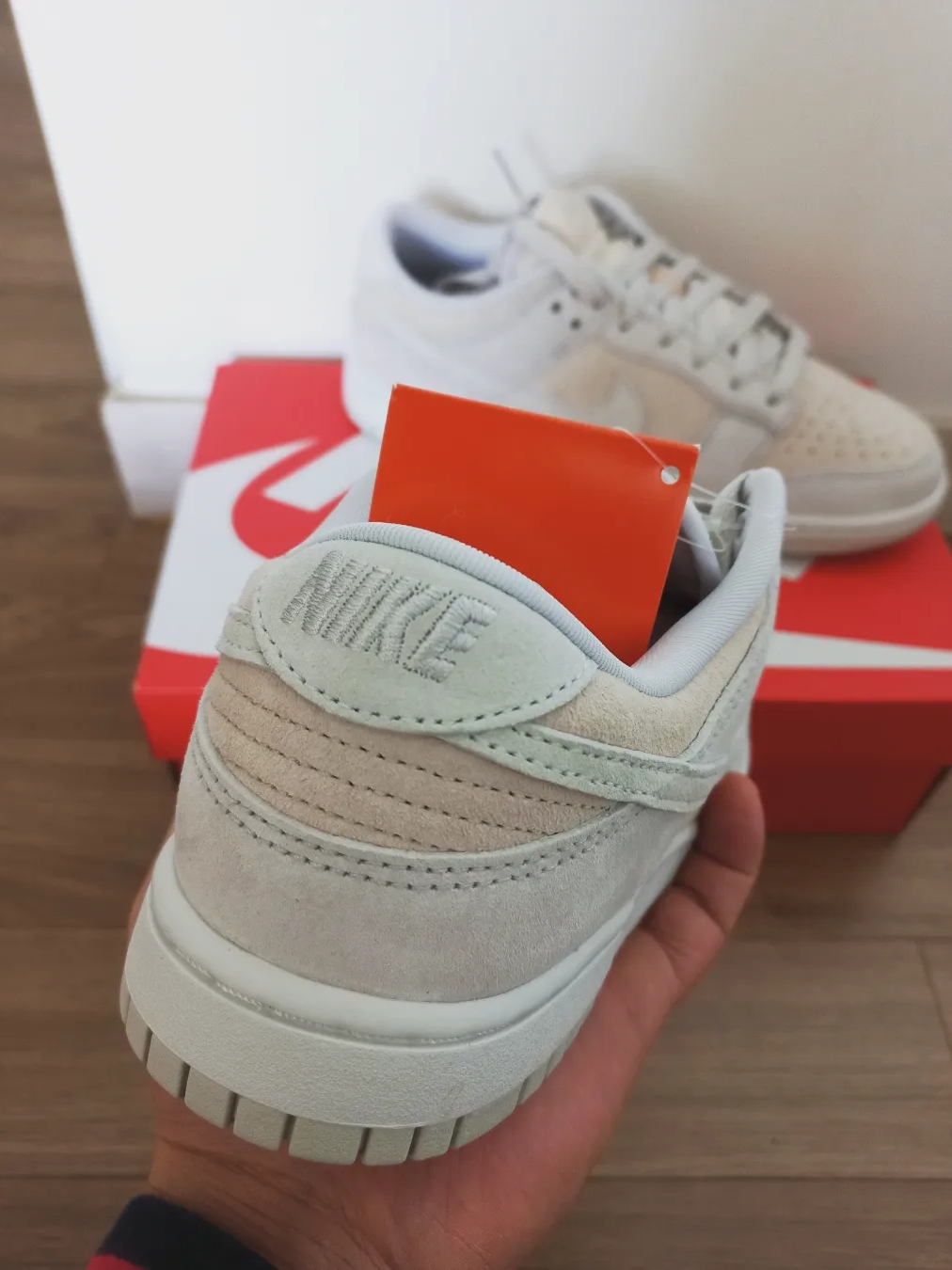 Nike Dunk Low Retro PRM Vast Grey 착용 스타일 - 2