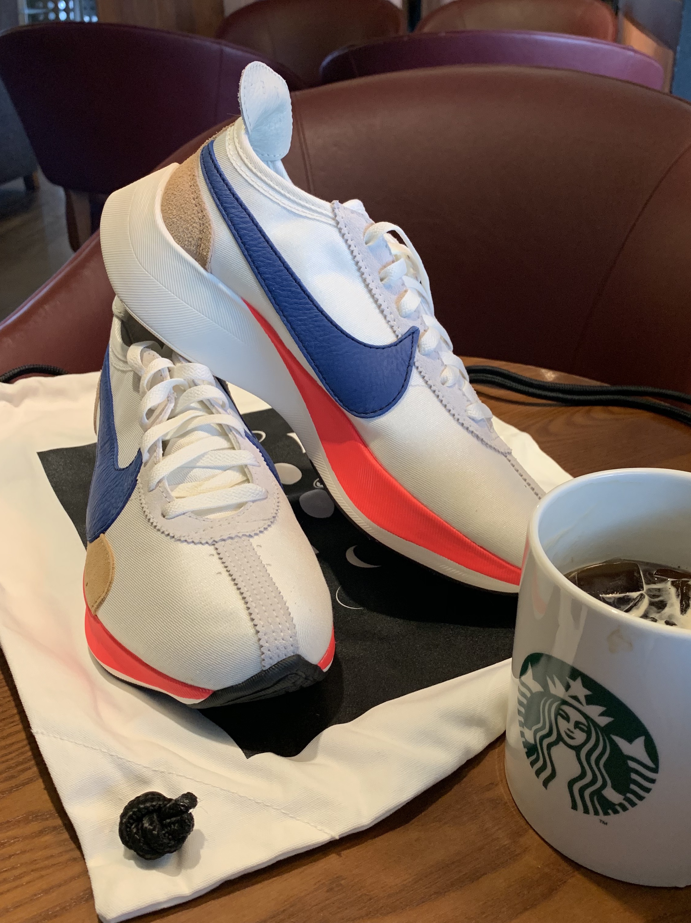 Nike Moon Racer Sail Solar Blue 착용 스타일