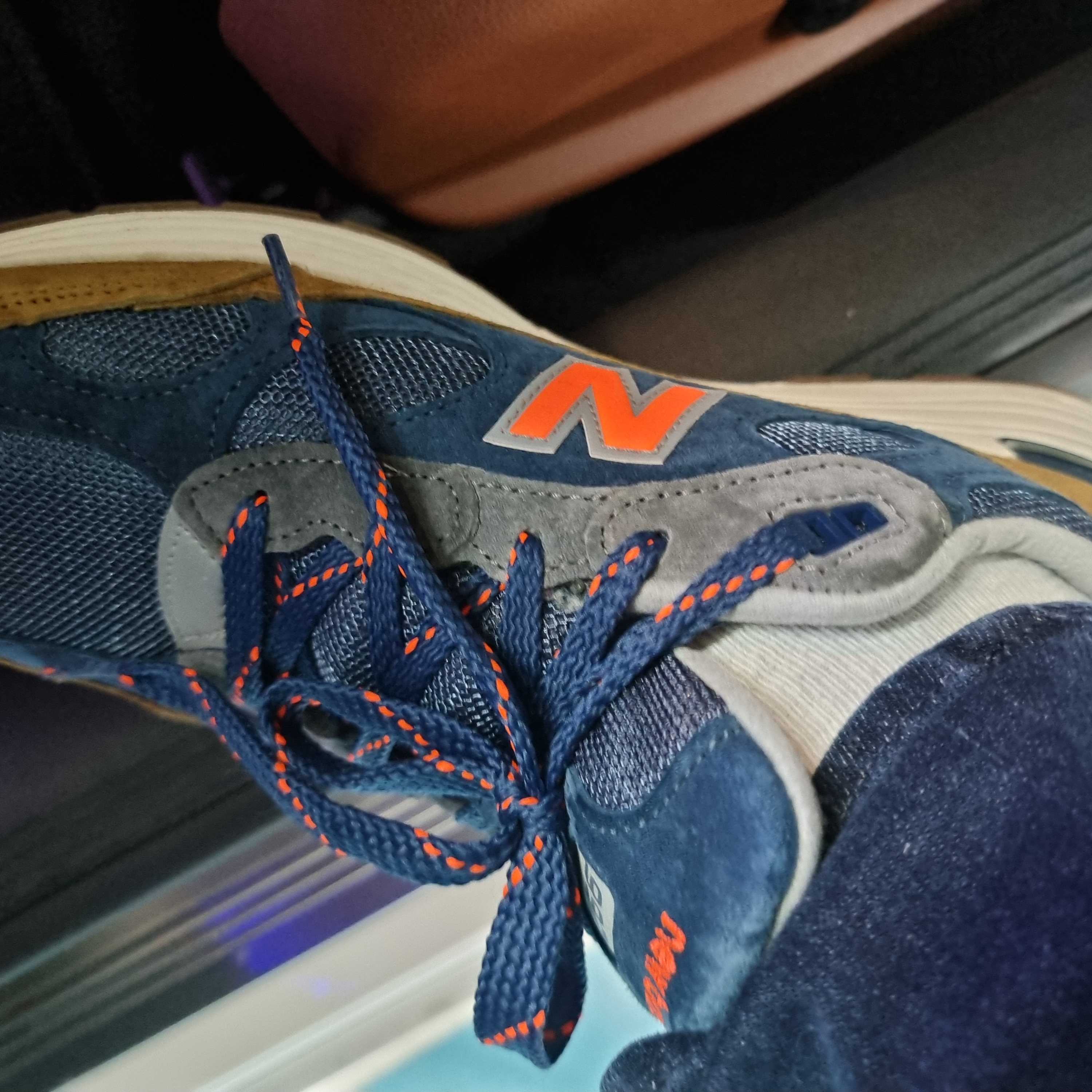 New Balance x J.Crew 992 Made in USA New York 착용 스타일 - 2