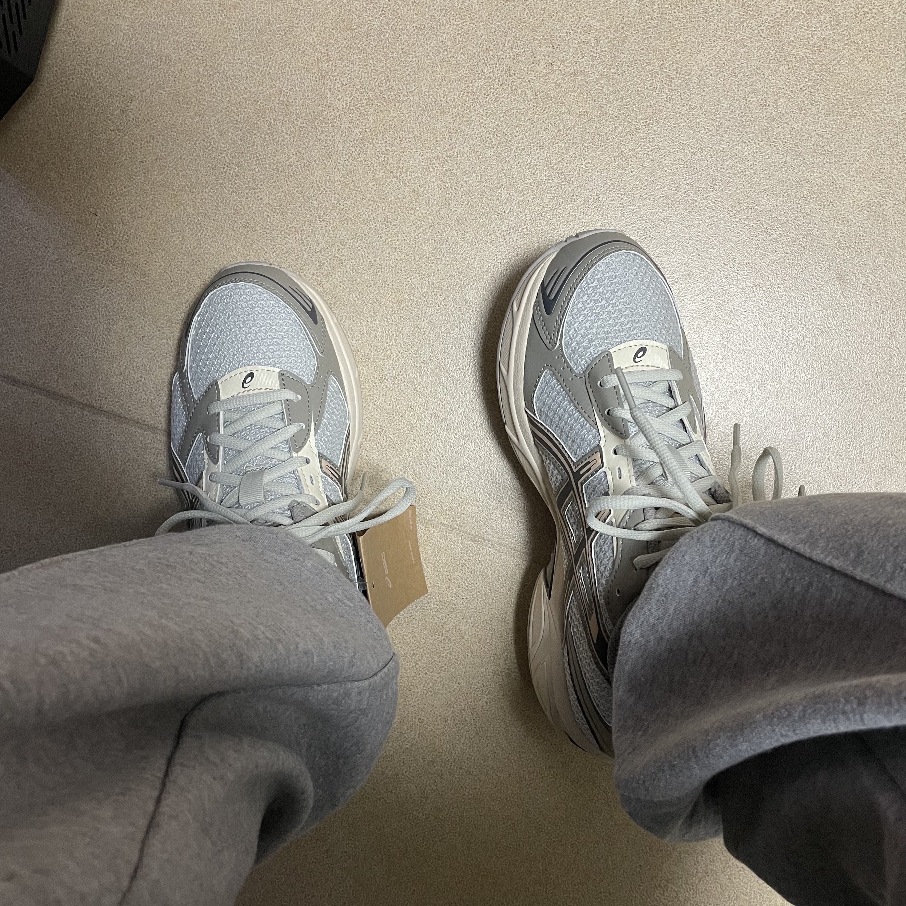 Asics x I4P Gel-1130 Glacier Grey Mink 착용 스타일 - 3
