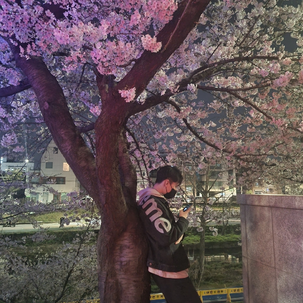 KREAM 프로필 이미지