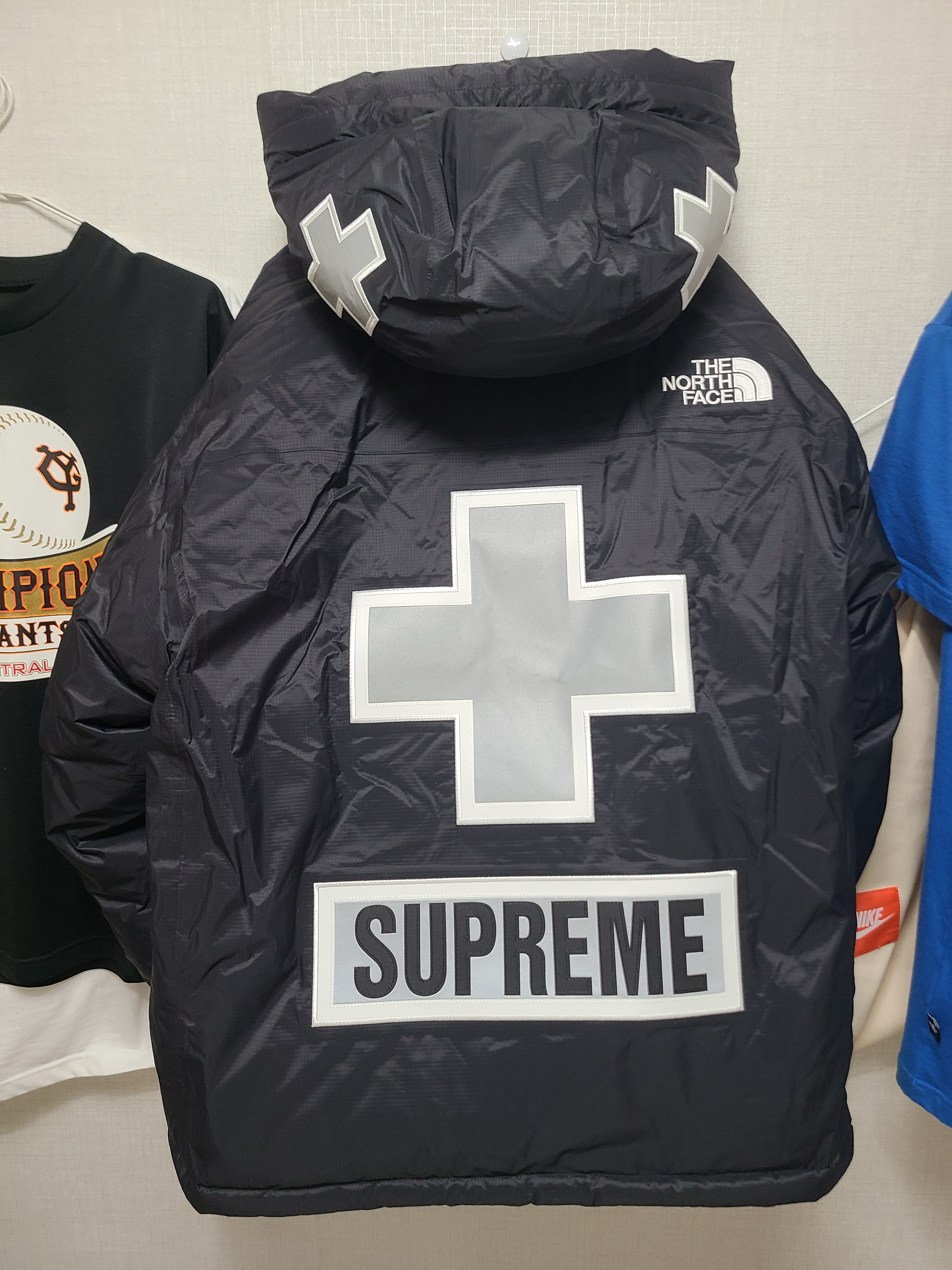 Supreme x The North Face Summit Series Rescue Baltoro Jacket Black - 22SS 착용 스타일