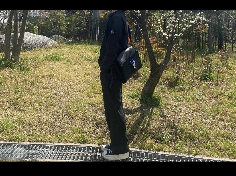 Zara x Ader Error Wool Pants Dark Grey, Converse x JW Anderson Run Star Hike Hi Black 착용 스타일