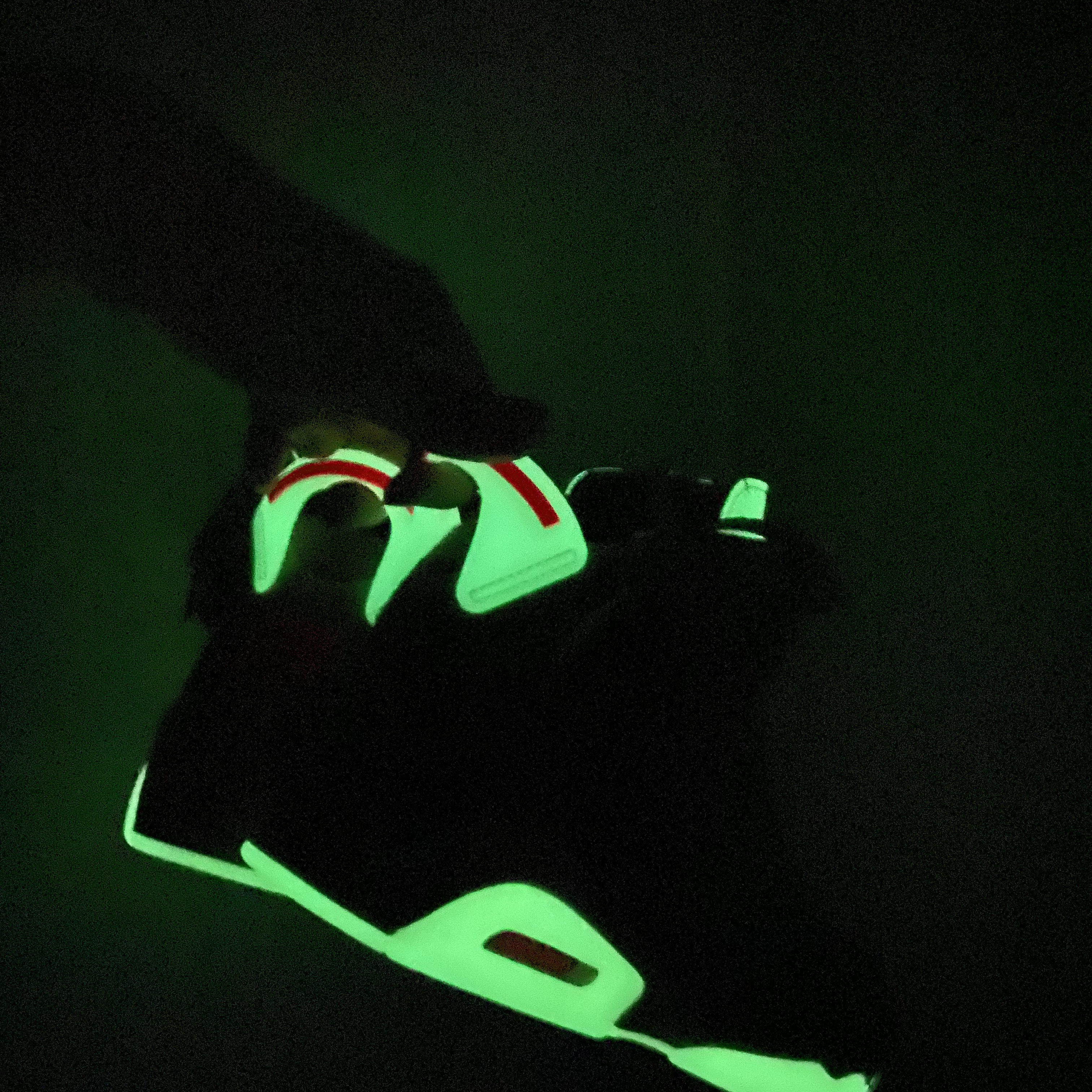 Jordan 6 x Travis Scott Retro SP British Khaki, Jordan 1 Retro High OG Royal Toe 착용 스타일 - 1