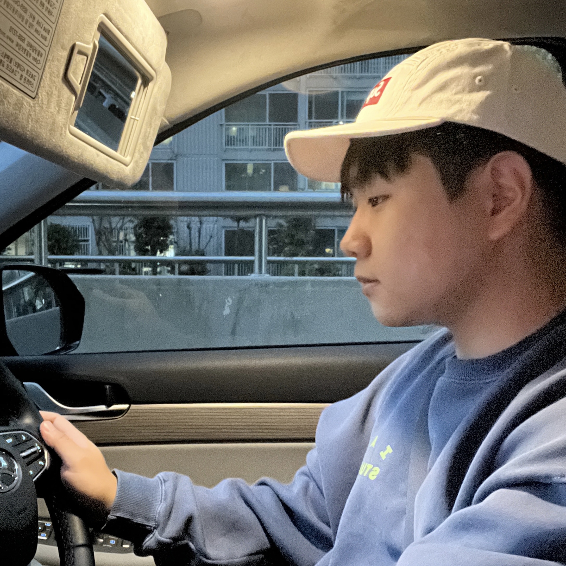 Supreme Washed Chino Twill Camp Cap Stone - 22SS, IAB Studio Pigment Sweatshirt Navy 착용 스타일