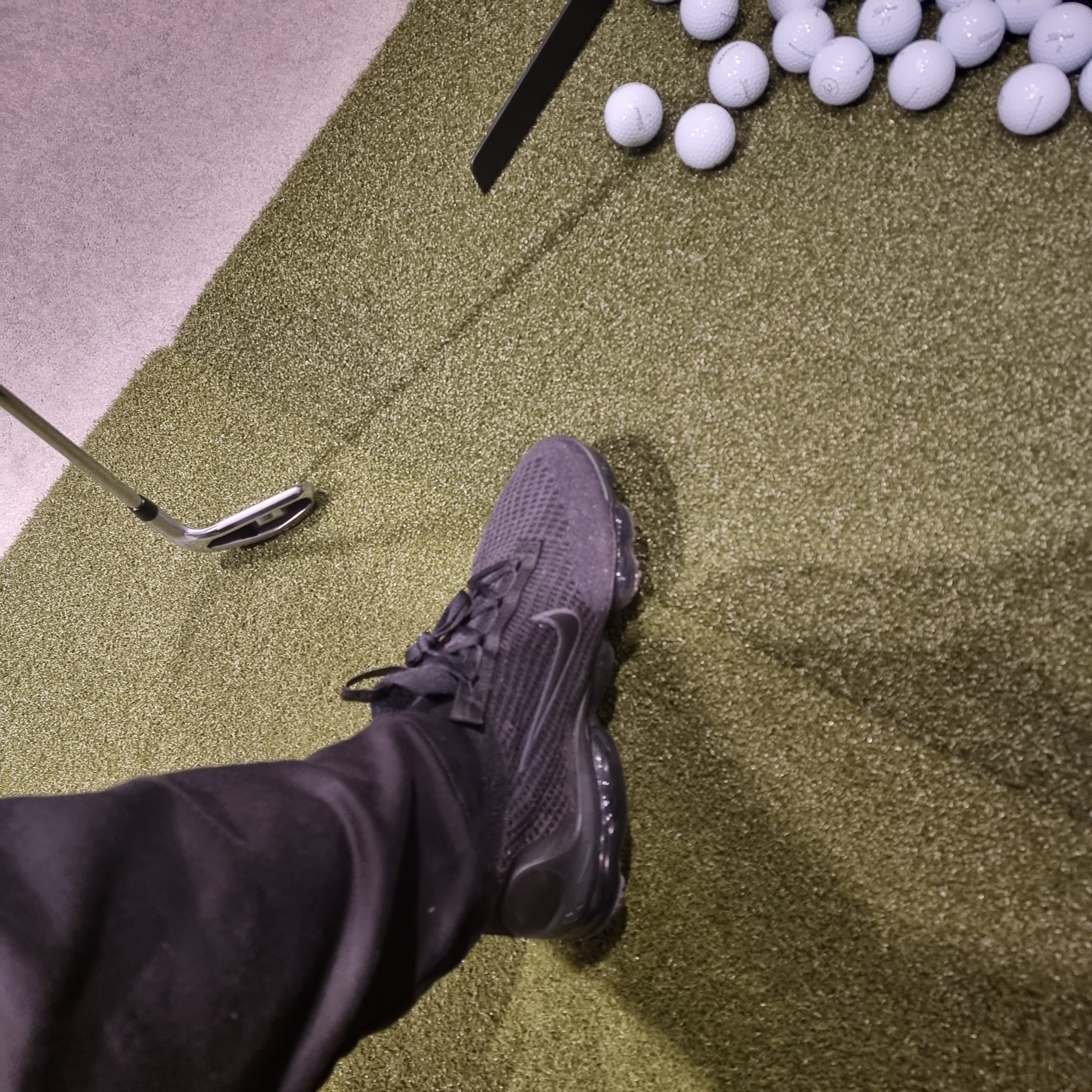 Nike Air VaporMax 2021 Flyknit Triple Black, Nike Air VaporMax Flyknit 3.0 Triple Black 착용 스타일 - 2