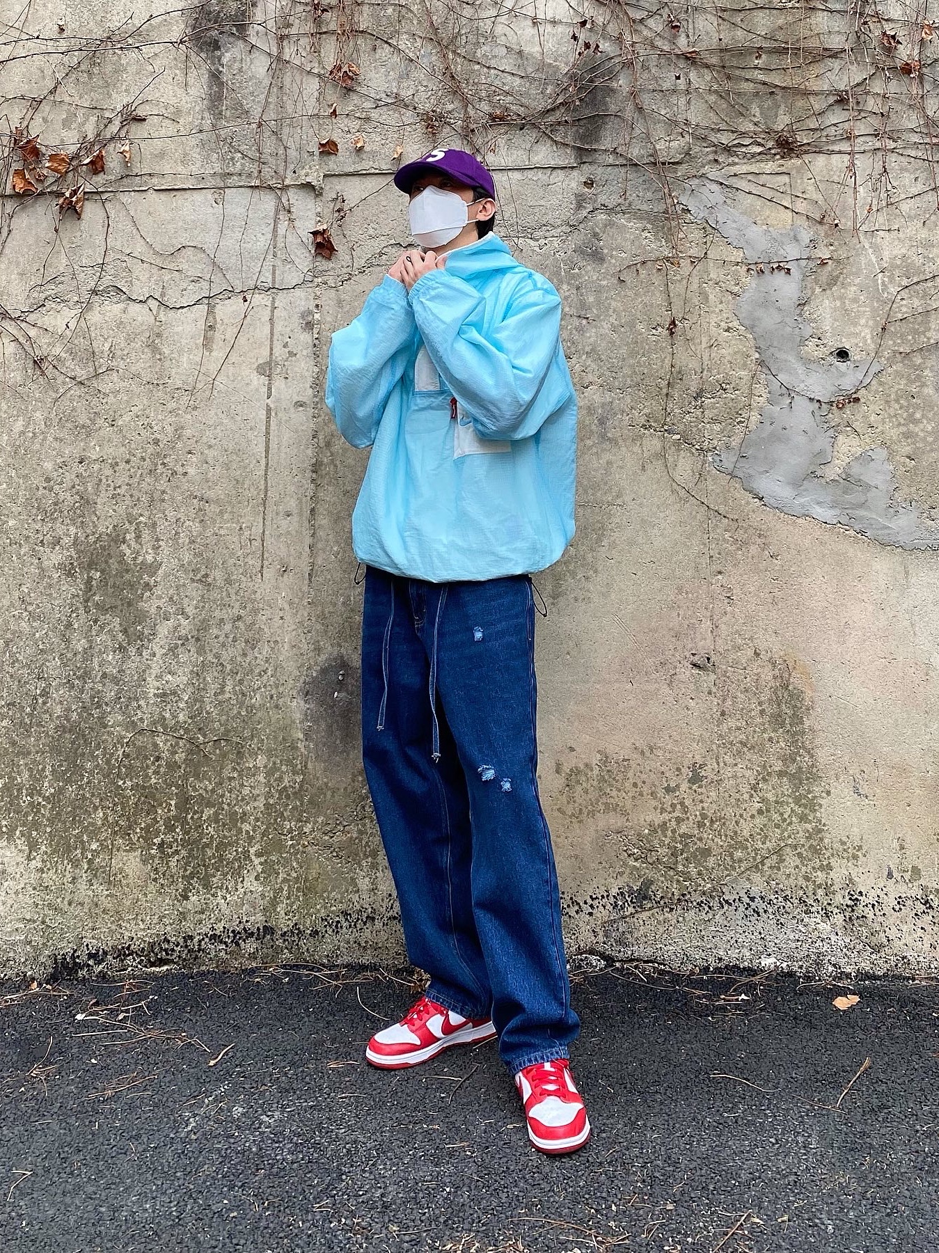 Nike Dunk Low SP University Red 2020, Supreme x Nike Jewel Reversible Ripstop Anorak White - 20FW 착용 스타일 - 4