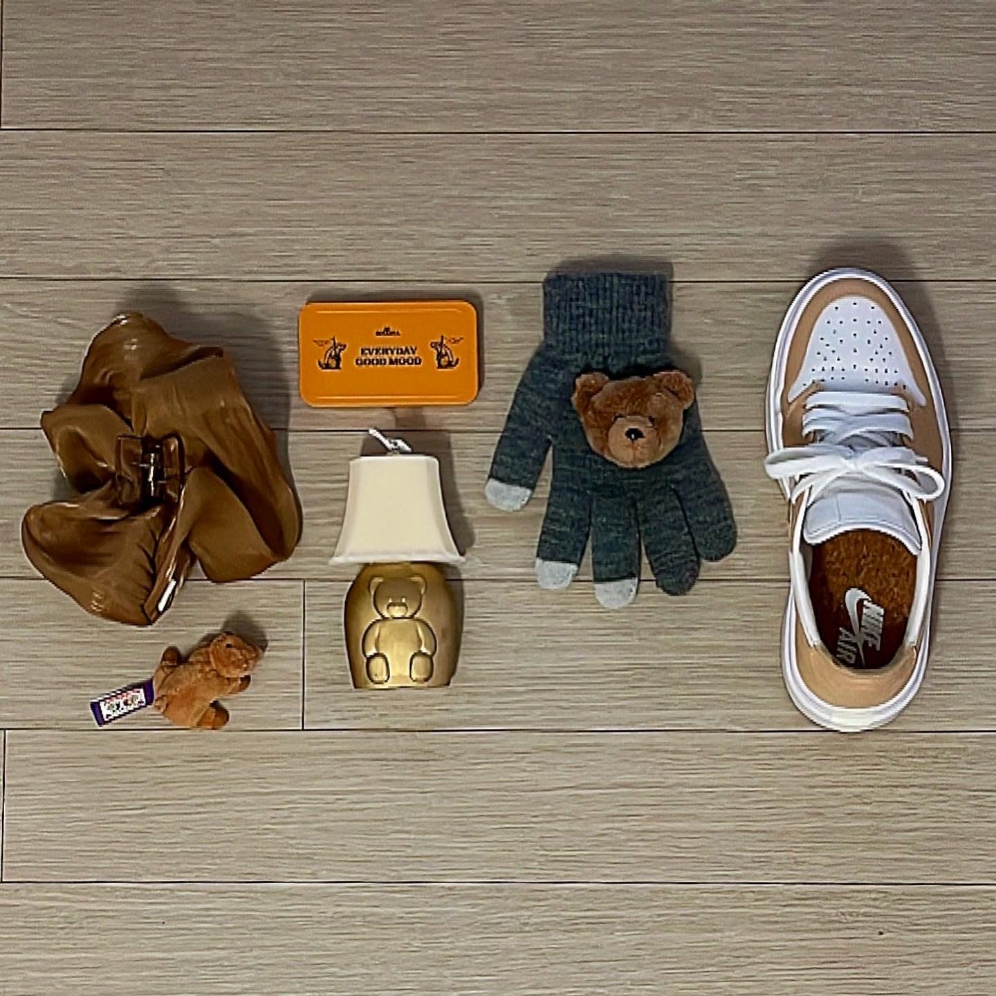 (W) Jordan 1 Elevate Low White Onyx, (W) Nike Dunk Low Triple White 착용 스타일 - 1
