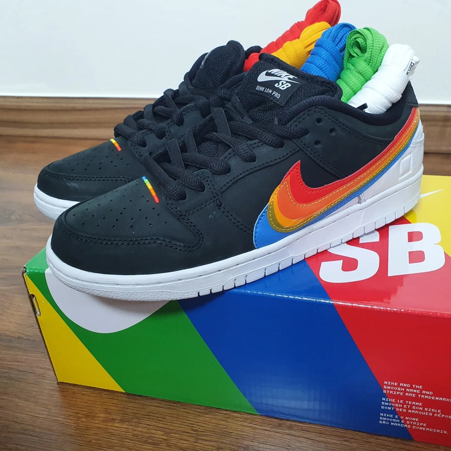 Nike x Polaroid SB Dunk Low Pro QS Black 착용 스타일 - 4
