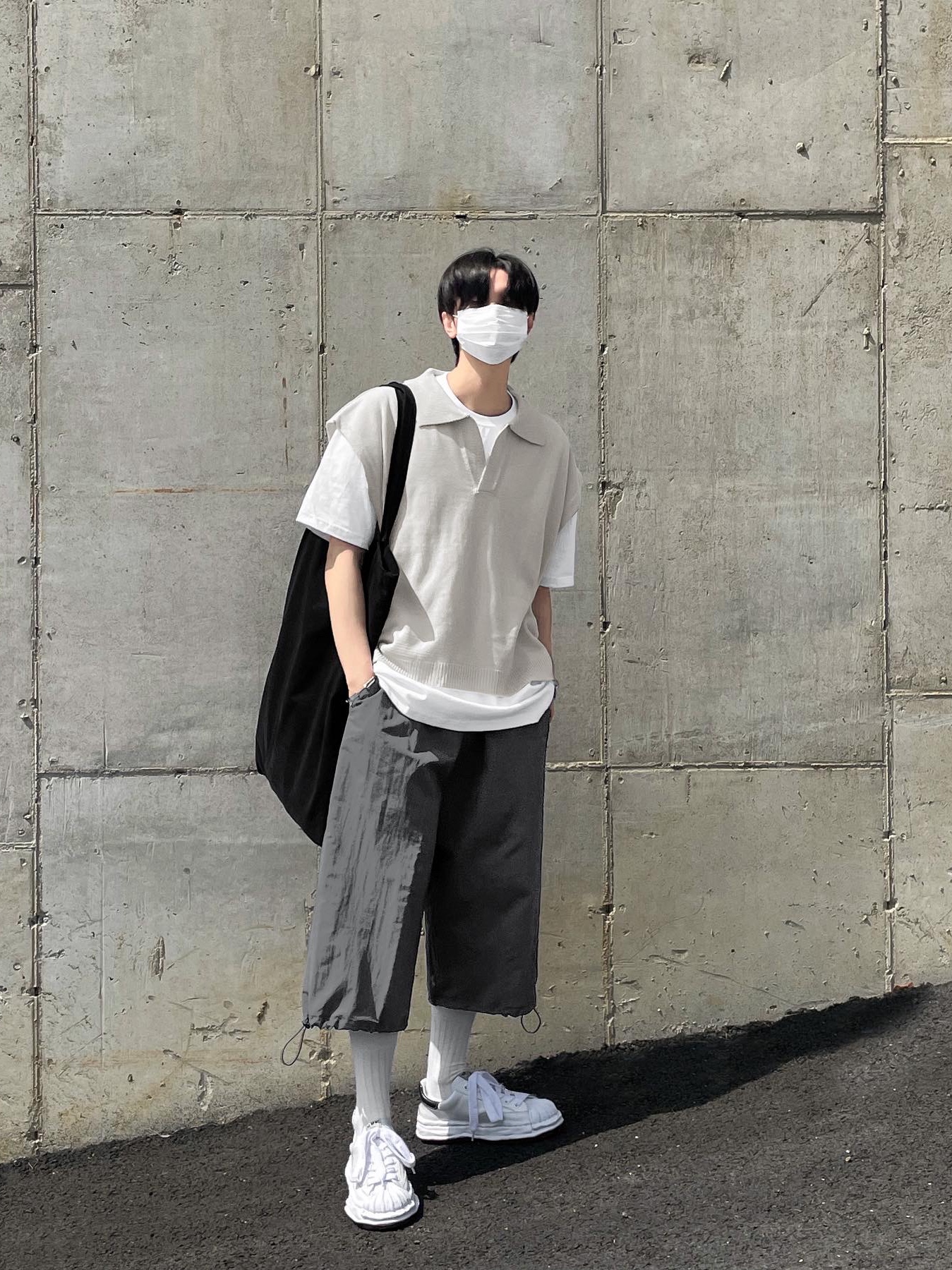 Maison Mihara Yasuhiro Blakey OG Sole Canvas Low-top Sneakers White 착용 스타일 - 5