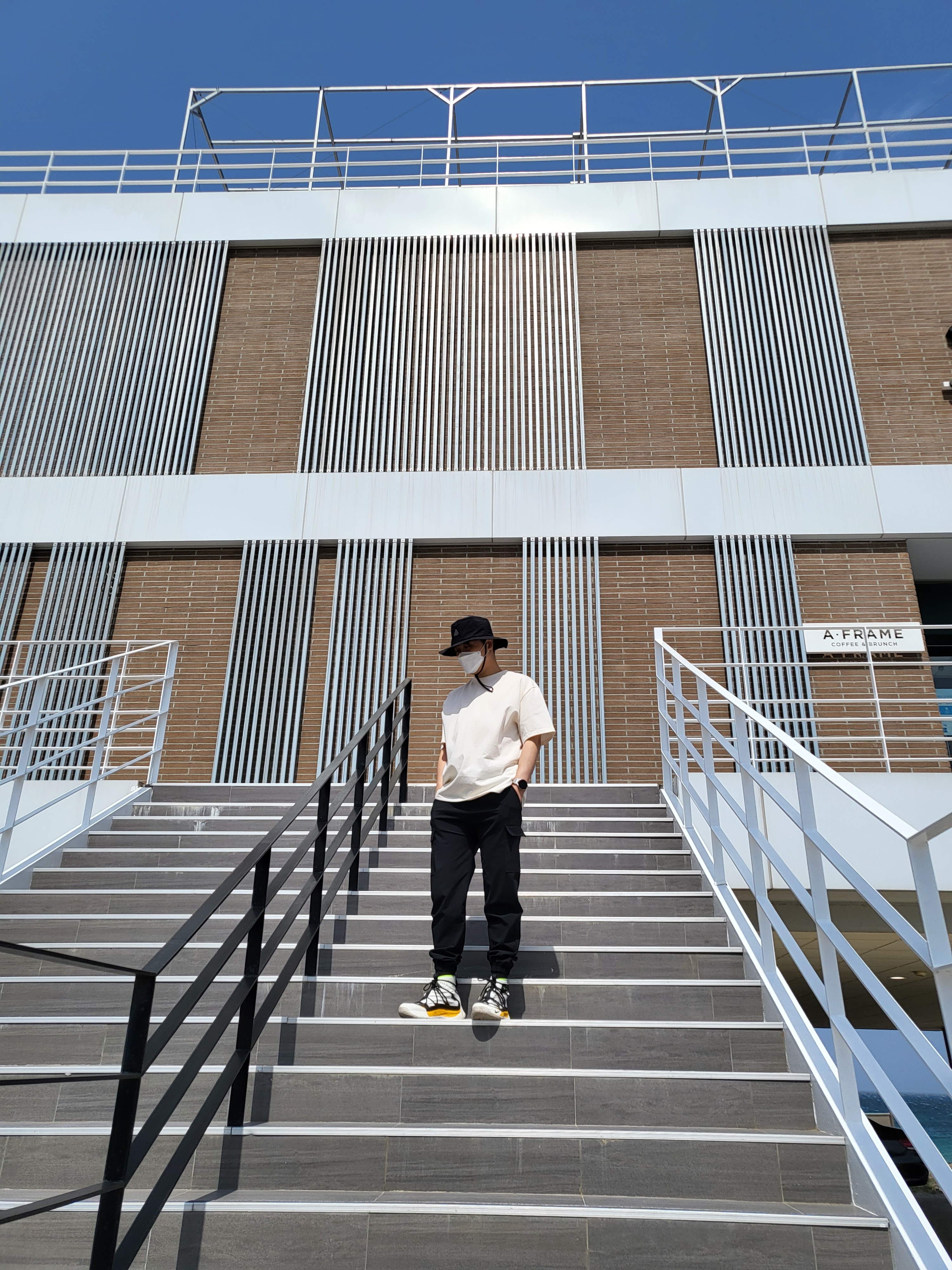 Nike ACG Terra Antarktik Gore-Tex Summit White, Nike NRG ACG Bucket Black 착용 스타일