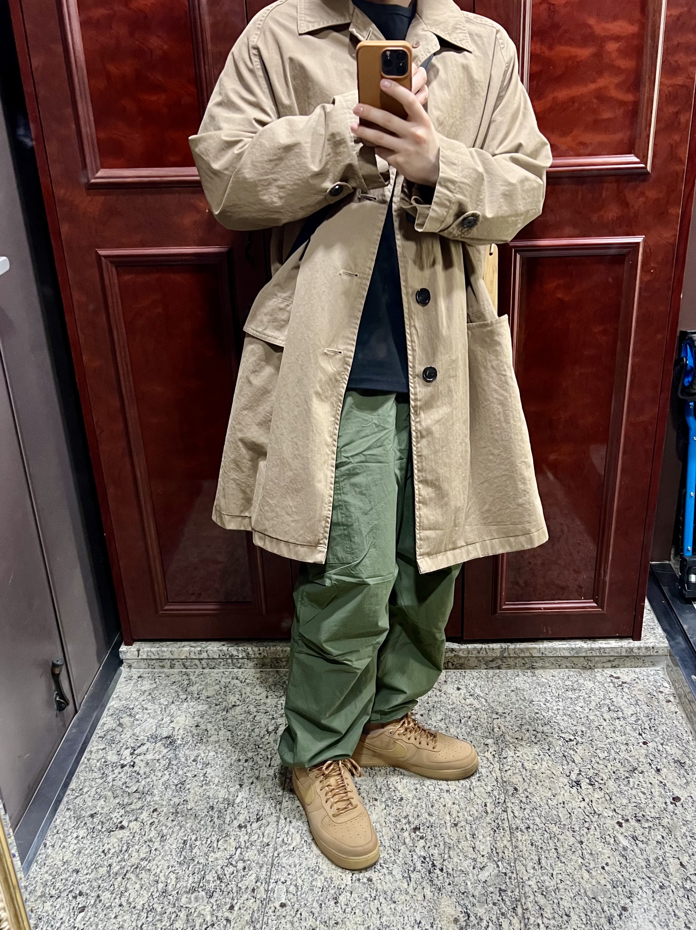 Nike Air Force 1 '07 WB Flax 착용 스타일