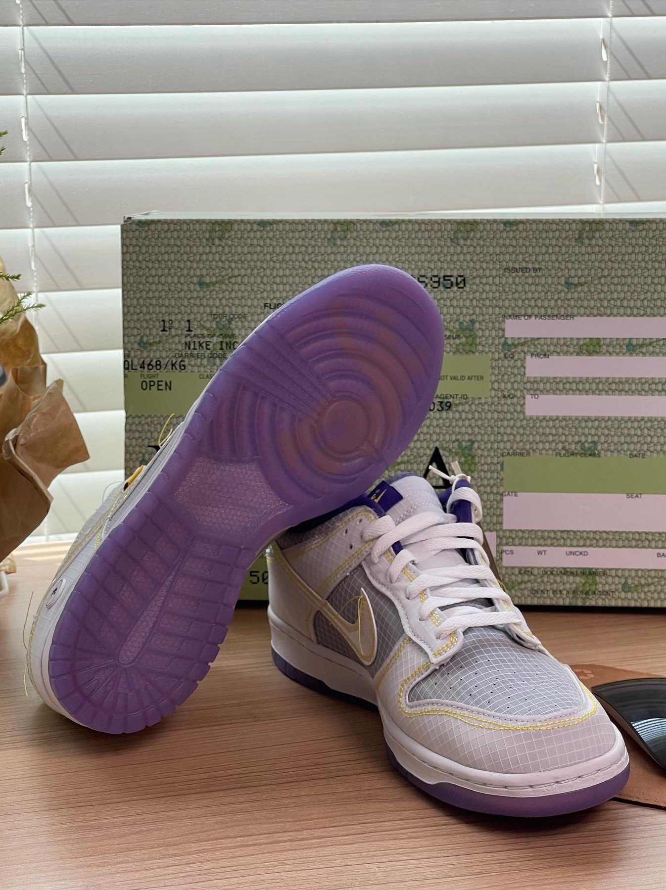 Nike x Union Dunk Low Passport Pack Court Purple White, Adidas Yeezy Boost 700 V2 Static 2022 착용 스타일 - 2