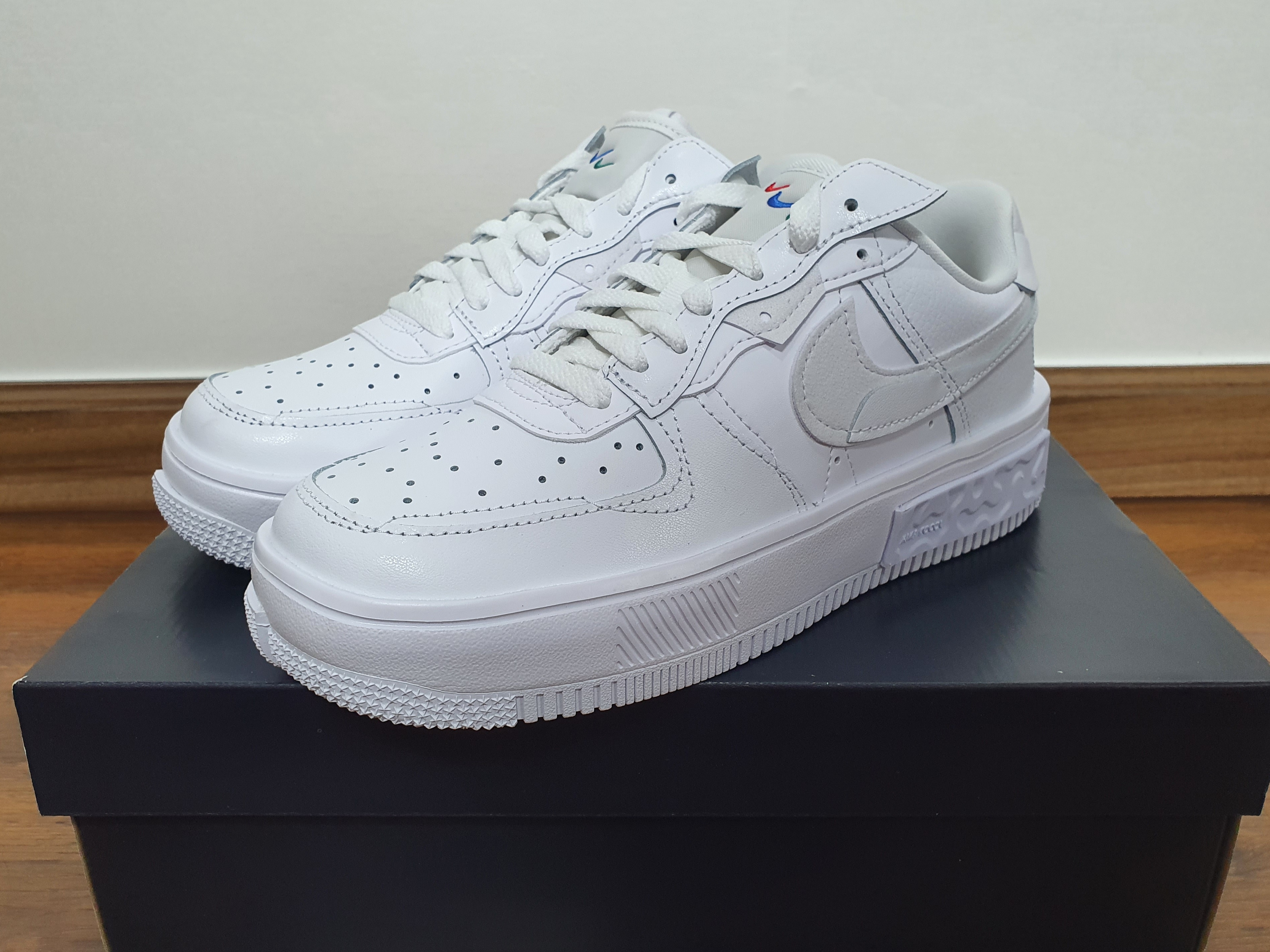 (W) Nike Air Force 1 Fontanka White 착용 스타일 - 4