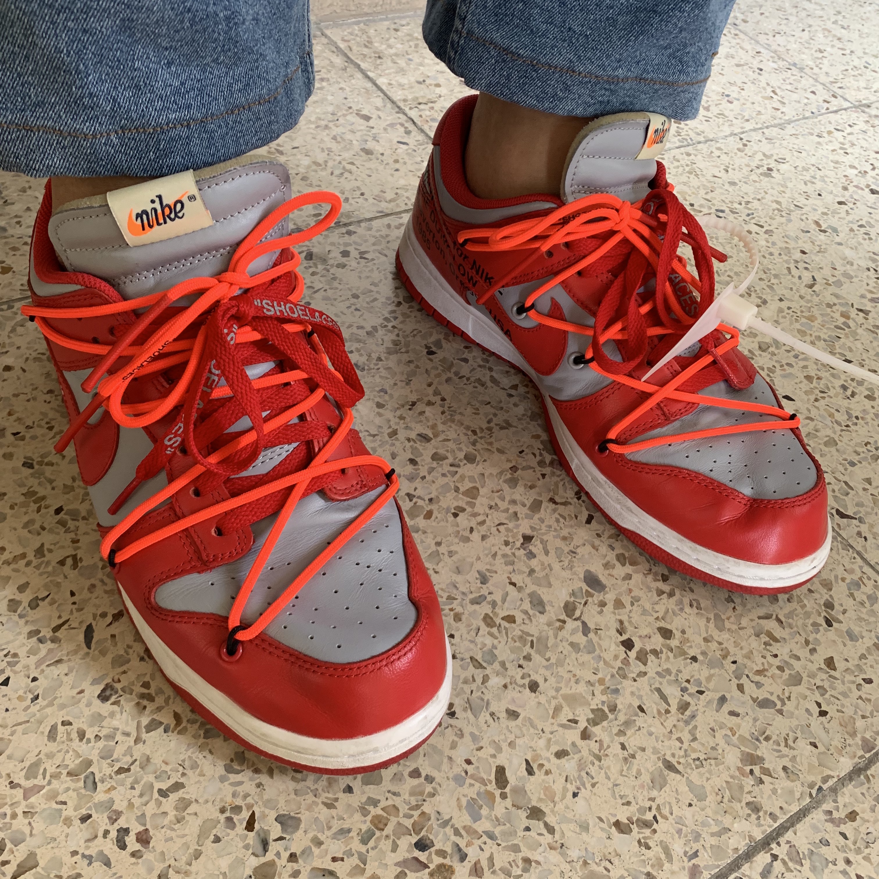 Nike x Off-White Dunk Low University Red 착용 스타일