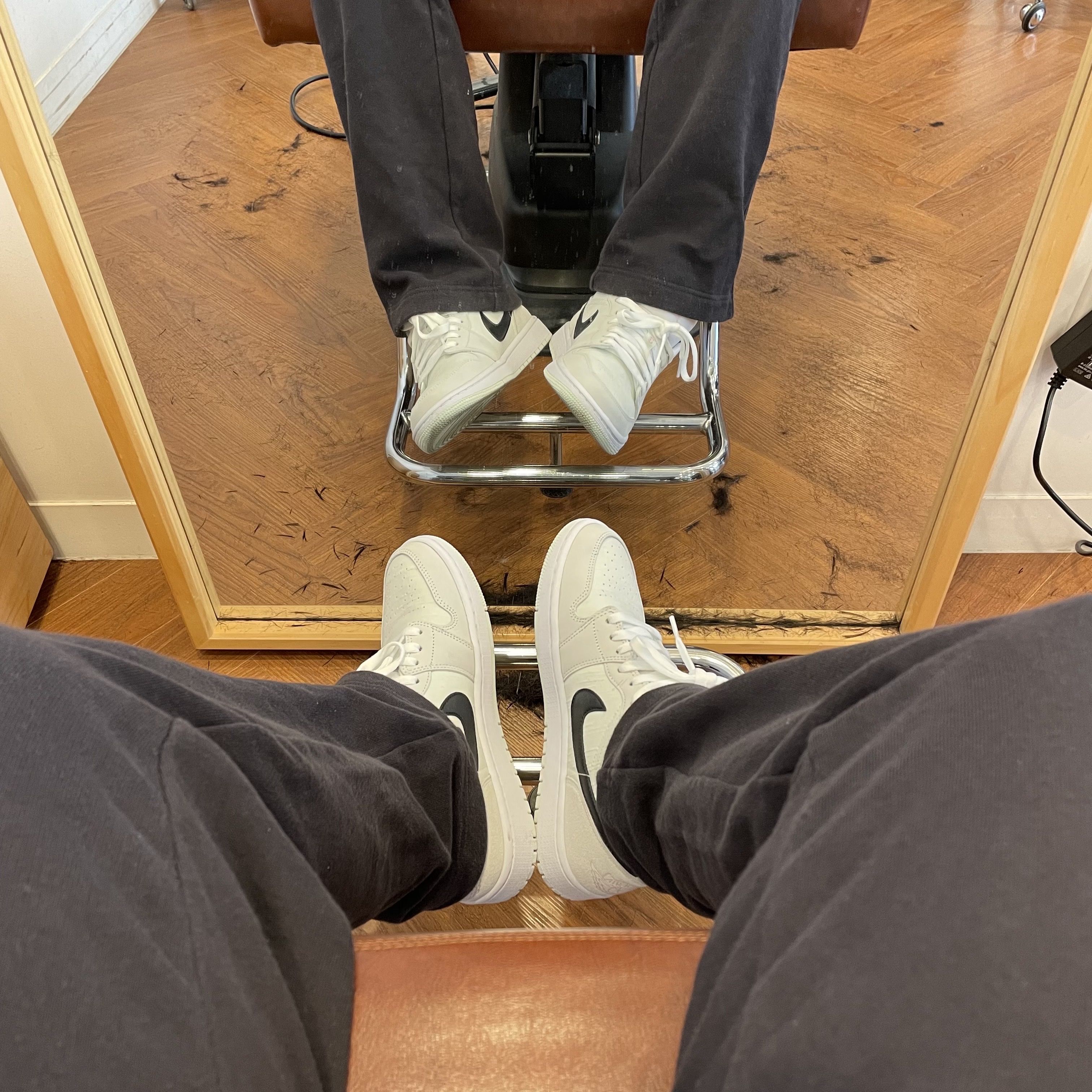 (W) Jordan 1 Low SE Barely Green 착용 스타일