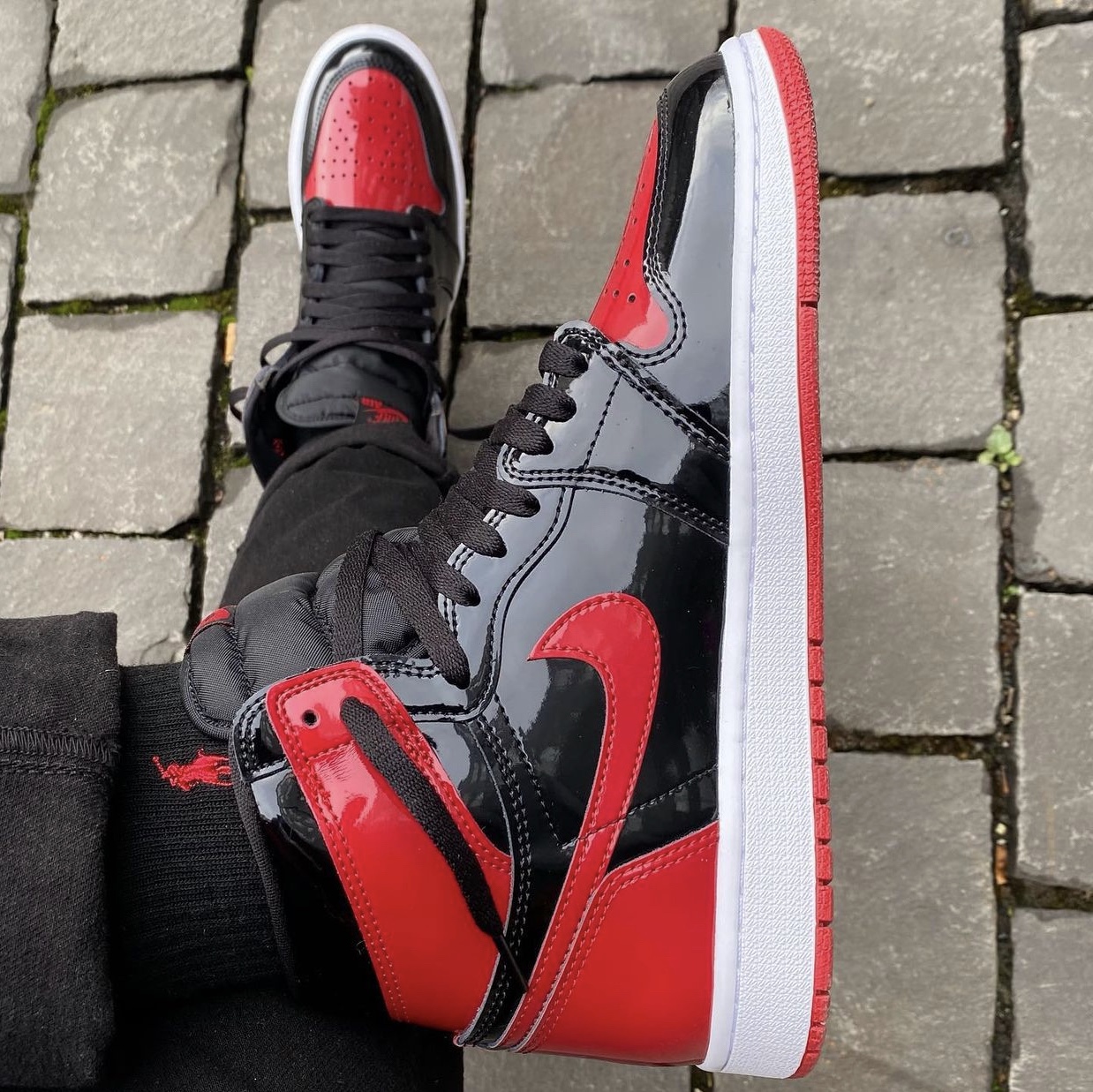 Jordan 1 Retro High OG Patent Bred 착용 스타일 - 1