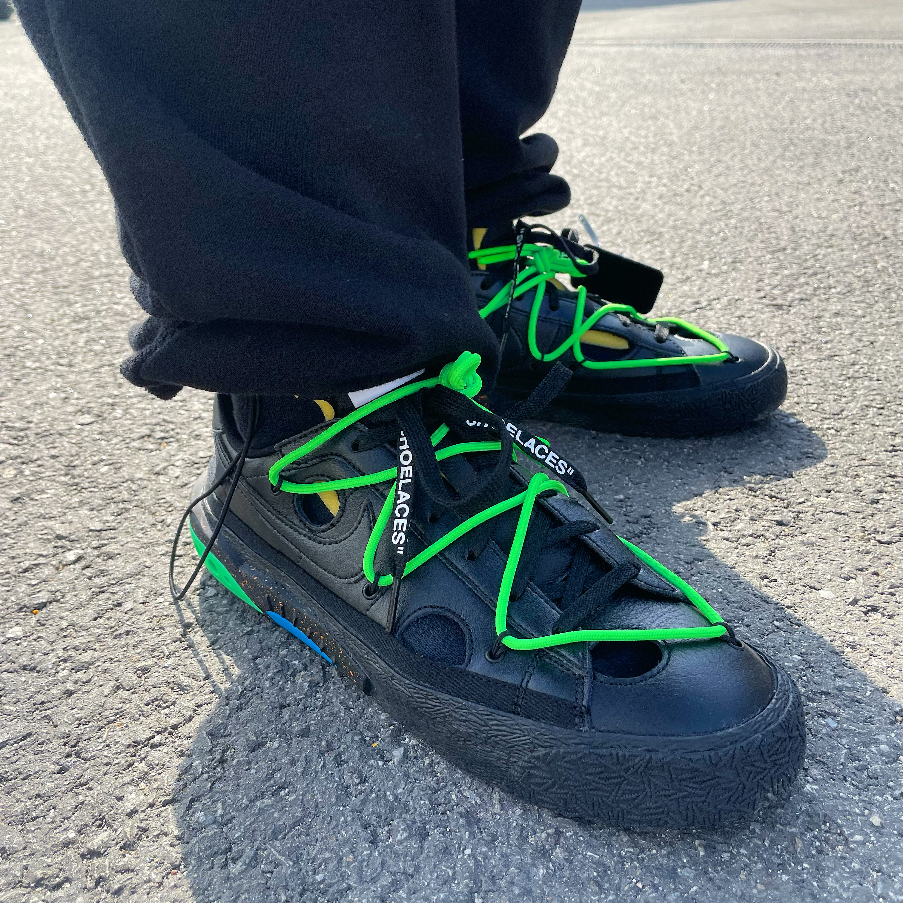 Nike x Off-White Blazer Low '77 Black and Electro Green 착용 스타일