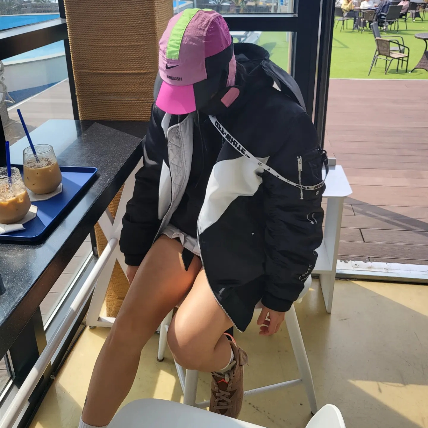 Nike x Ambush NRG AW84 Cap Magic Flamingo, Off-White x Amore Pacific Protection Box (Without Cosmetics) 착용 스타일 - 2