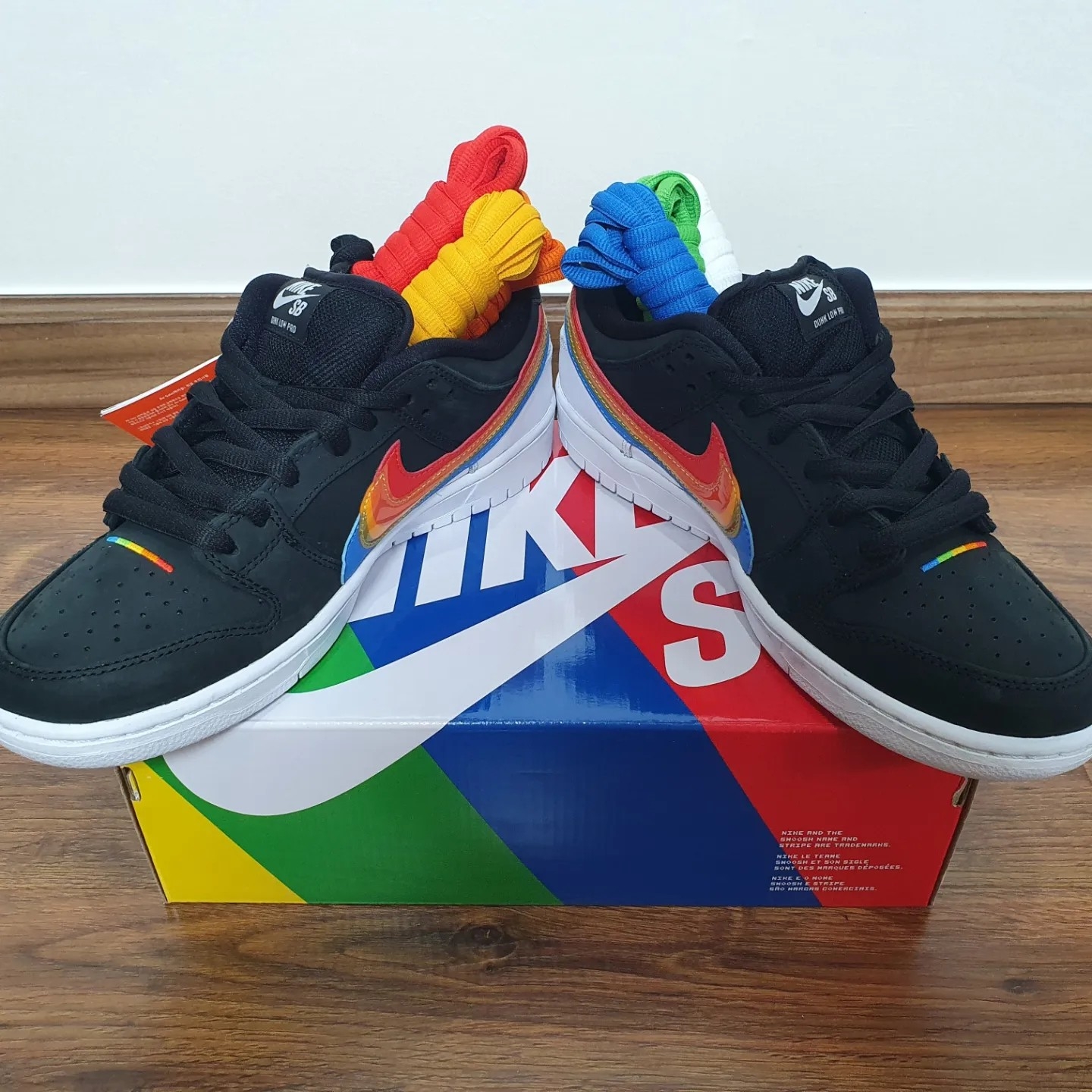 Nike x Polaroid SB Dunk Low Pro QS Black 착용 스타일 - 5