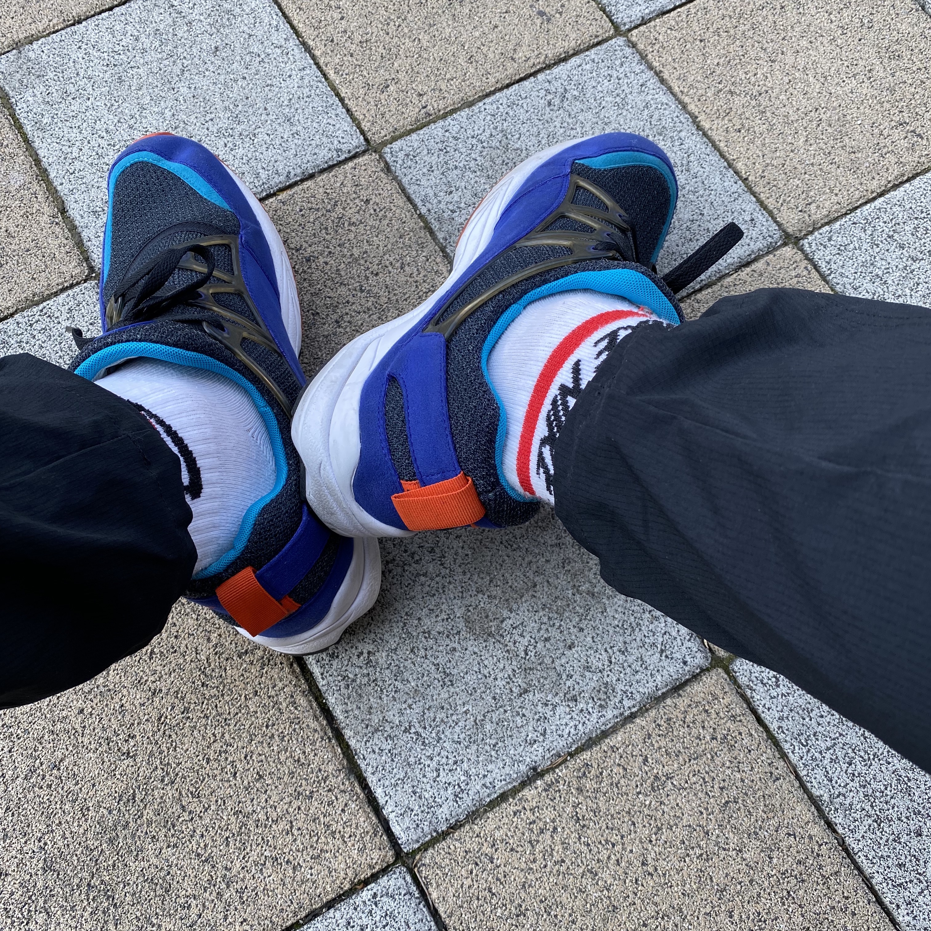 Nike Air Huarache Light Ultramarine 착용 스타일 - 1