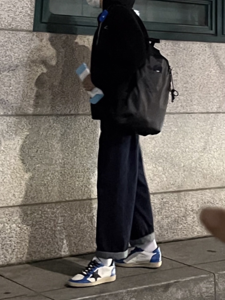 Ader Error x Eastpak Pak’r Backpack Black, Casetify x Ader Error AirPods Pro Case 착용 스타일