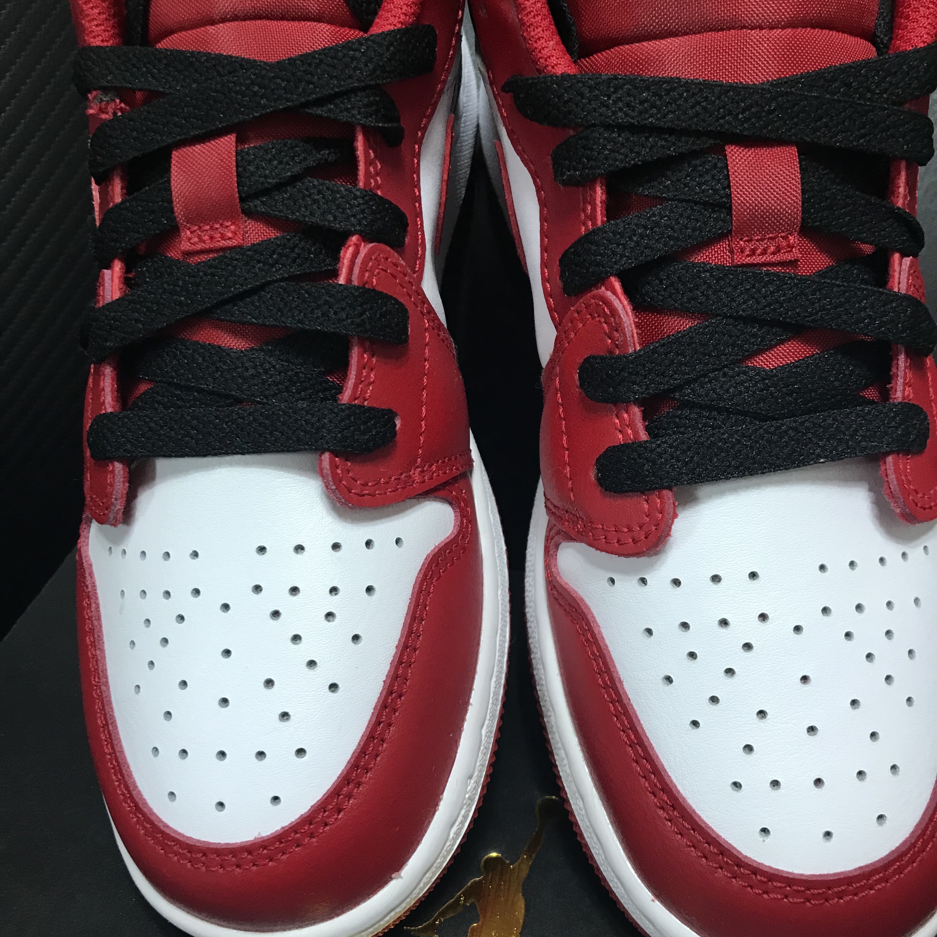 (GS) Jordan 1 Low White Gym Red Black 착용 스타일 - 4