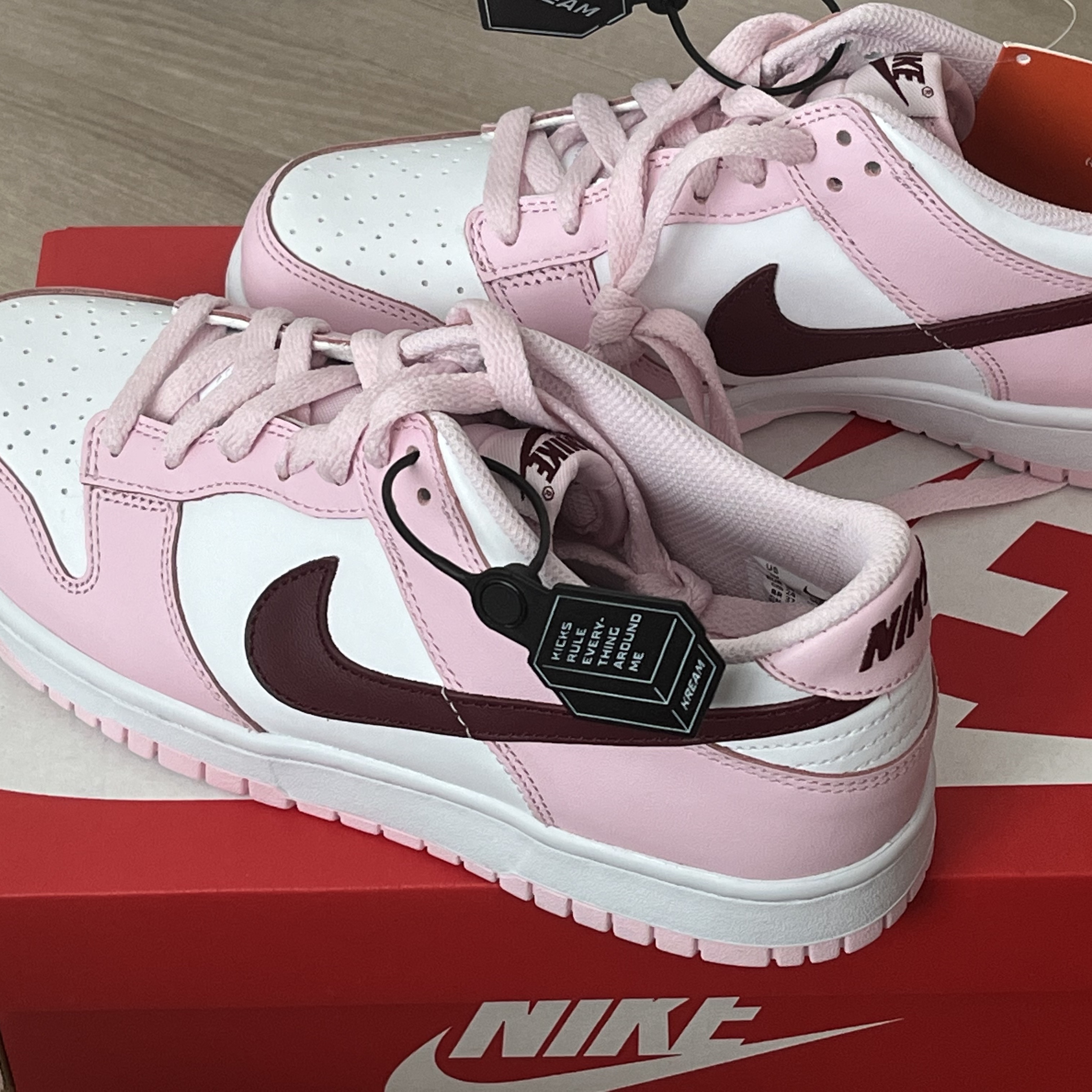 (GS) Nike Dunk Low Pink Foam 착용 스타일